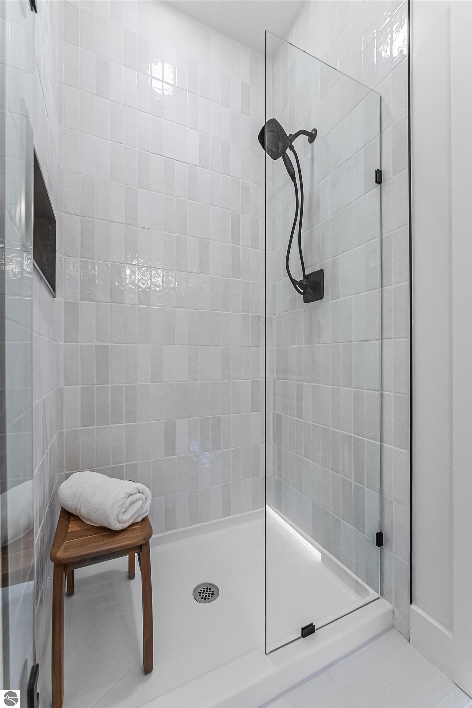 898 N Bay Cliff Drive # 25, Suttons Bay Unit: 25