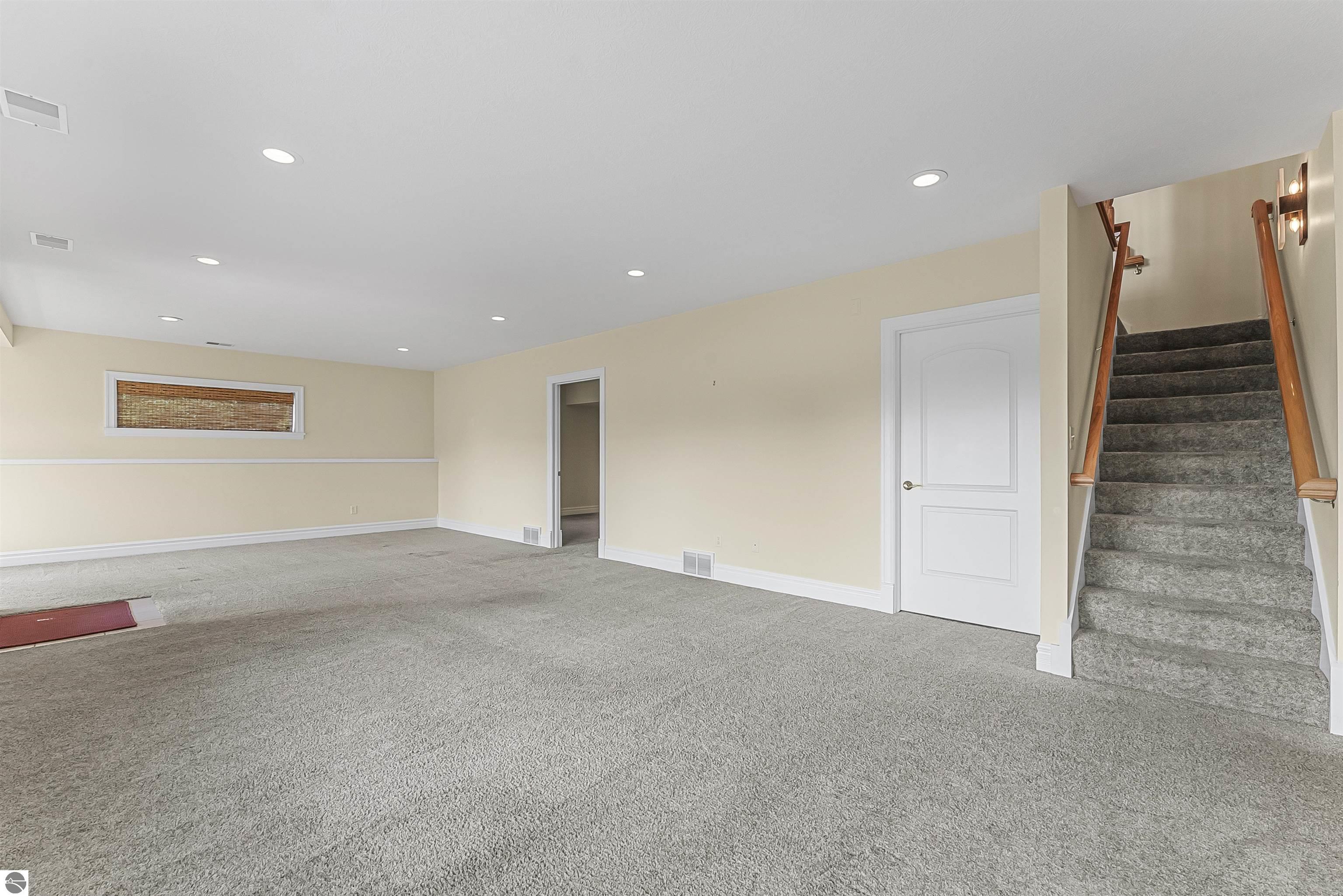 898 N Bay Cliff Drive # 25, Suttons Bay Unit: 25