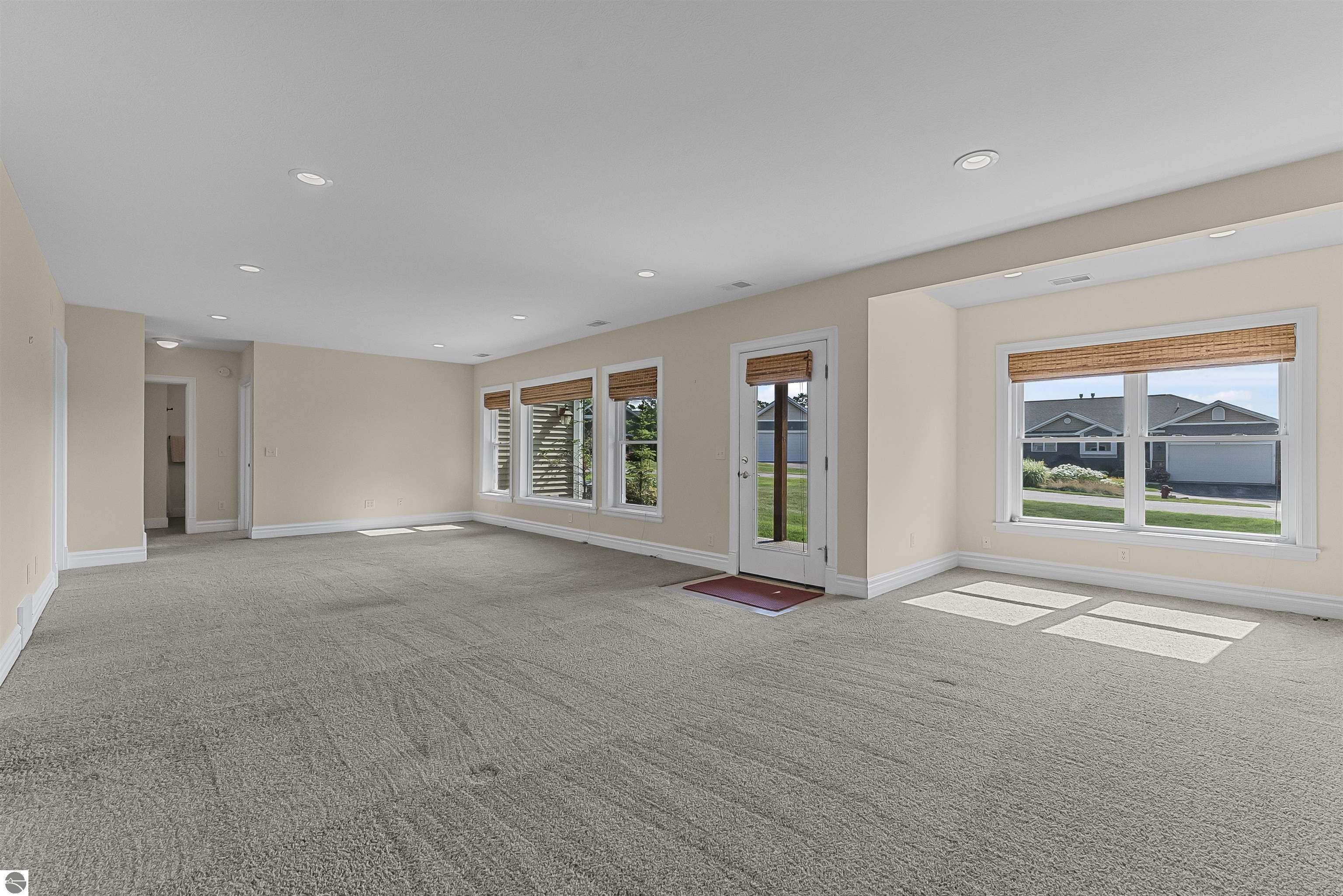 898 N Bay Cliff Drive # 25, Suttons Bay Unit: 25