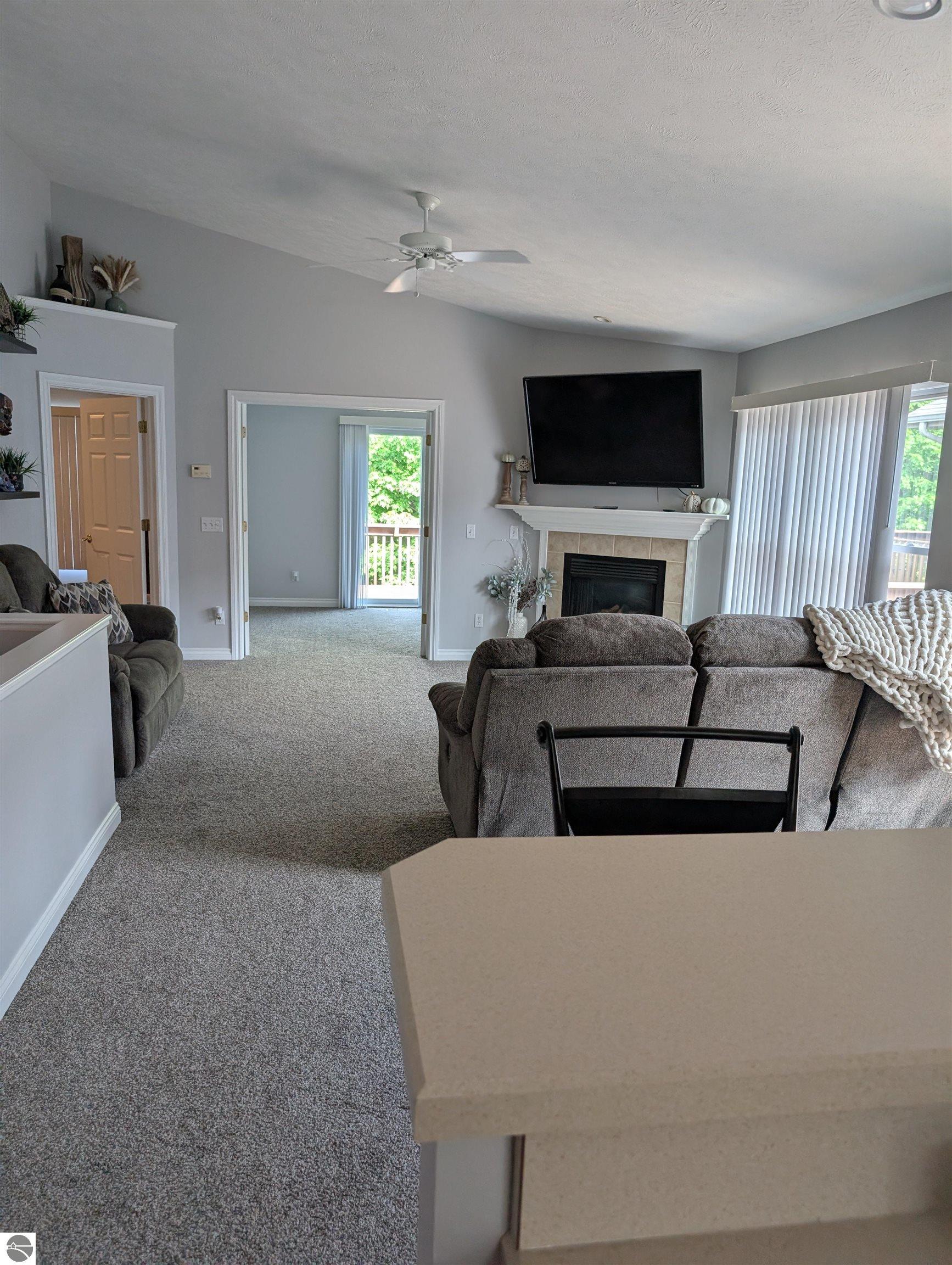 3819 Creekside Drive