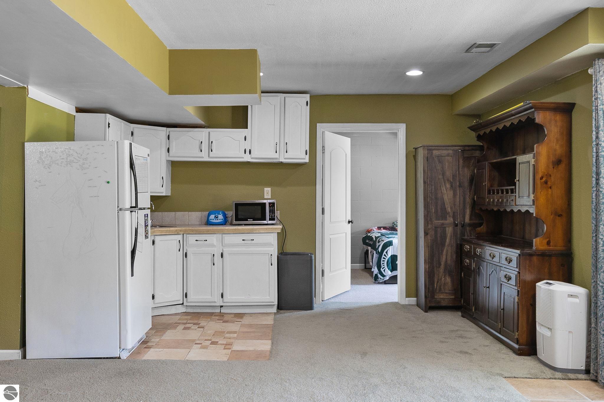 8433 Dell Road