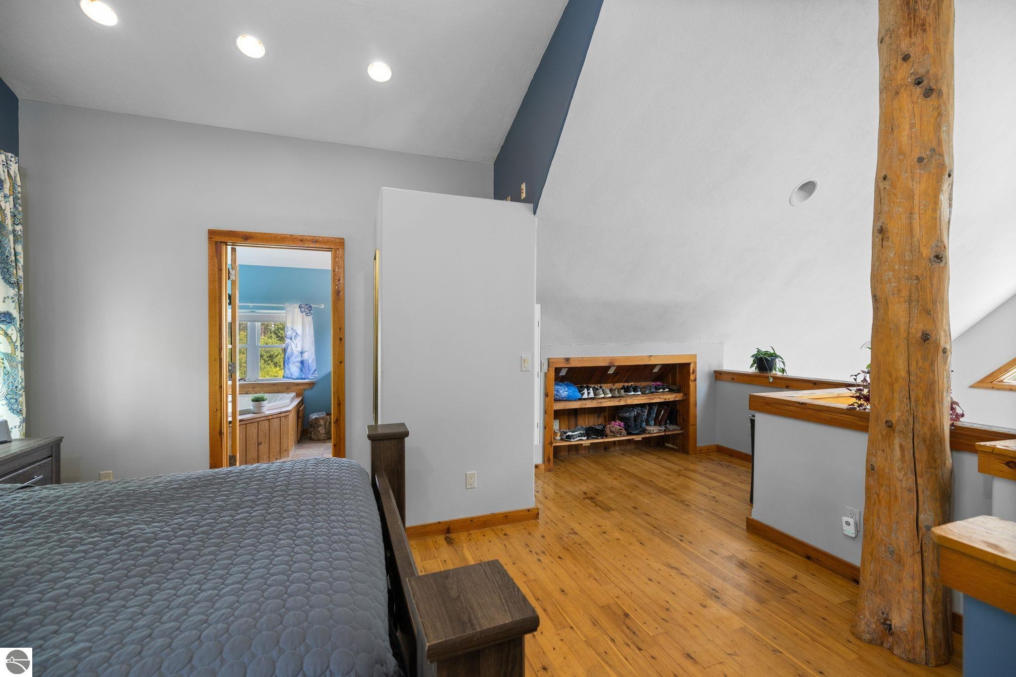 8433 Dell Road