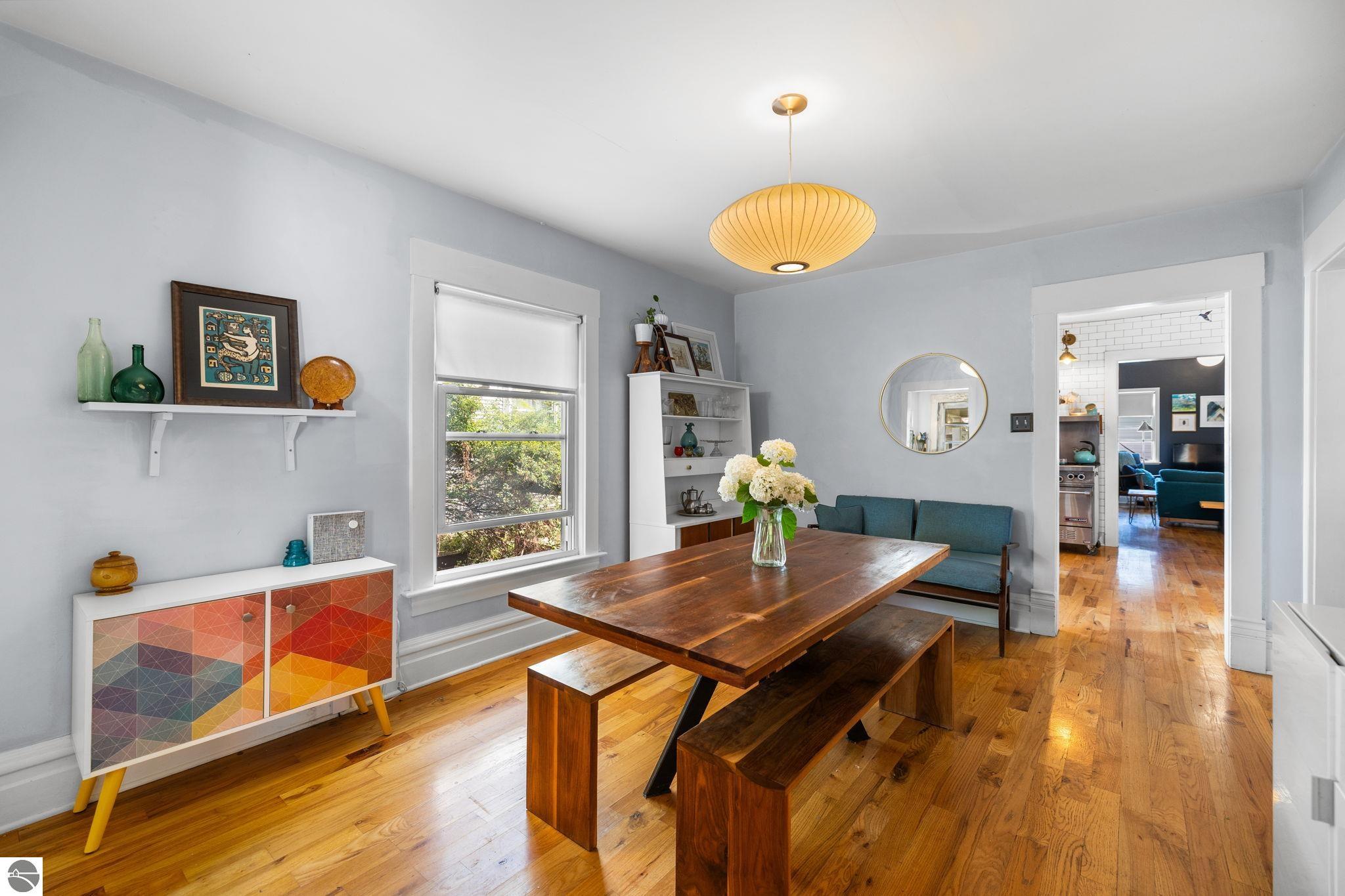 529 W Tenth Street