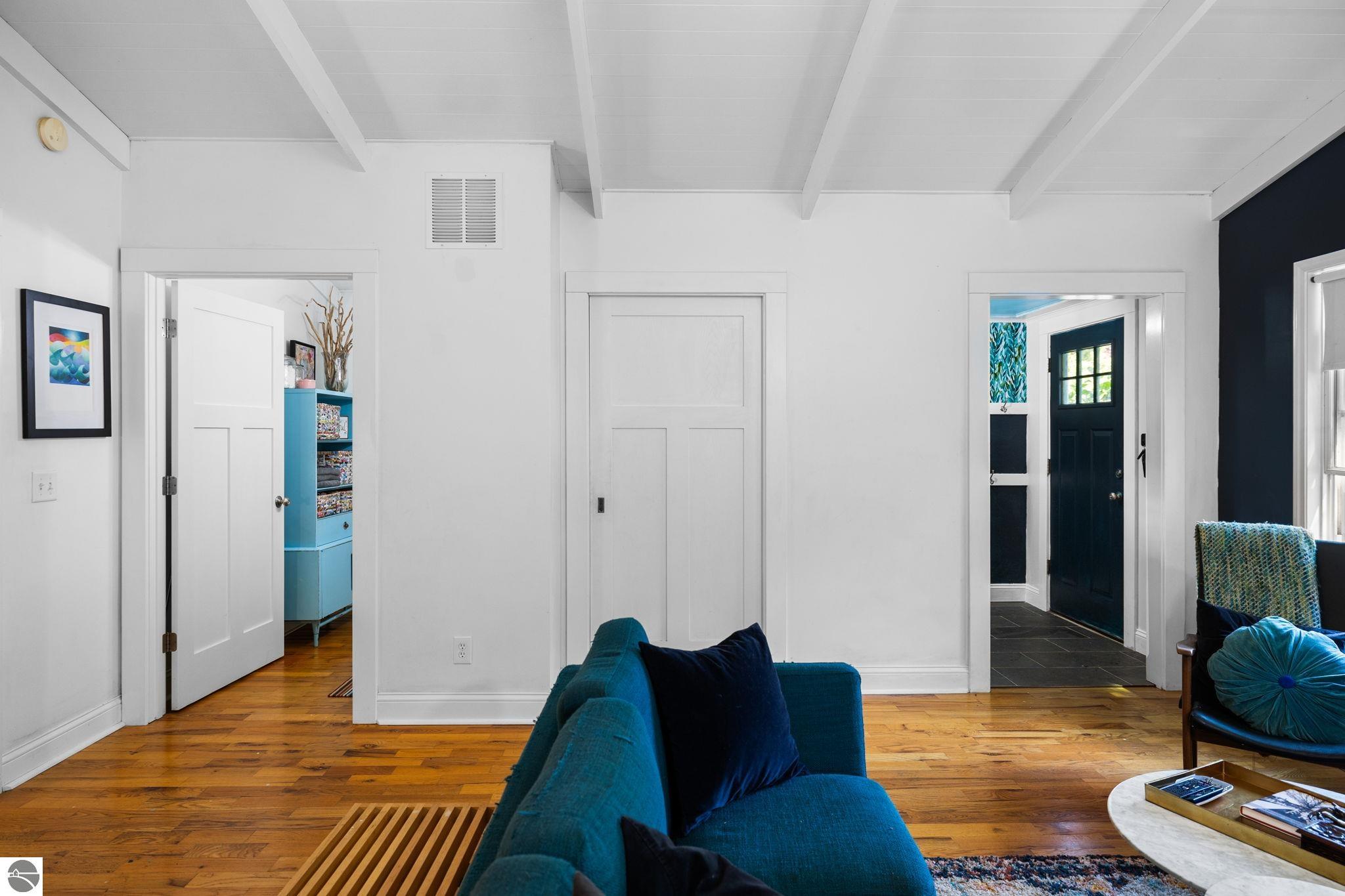 529 W Tenth Street