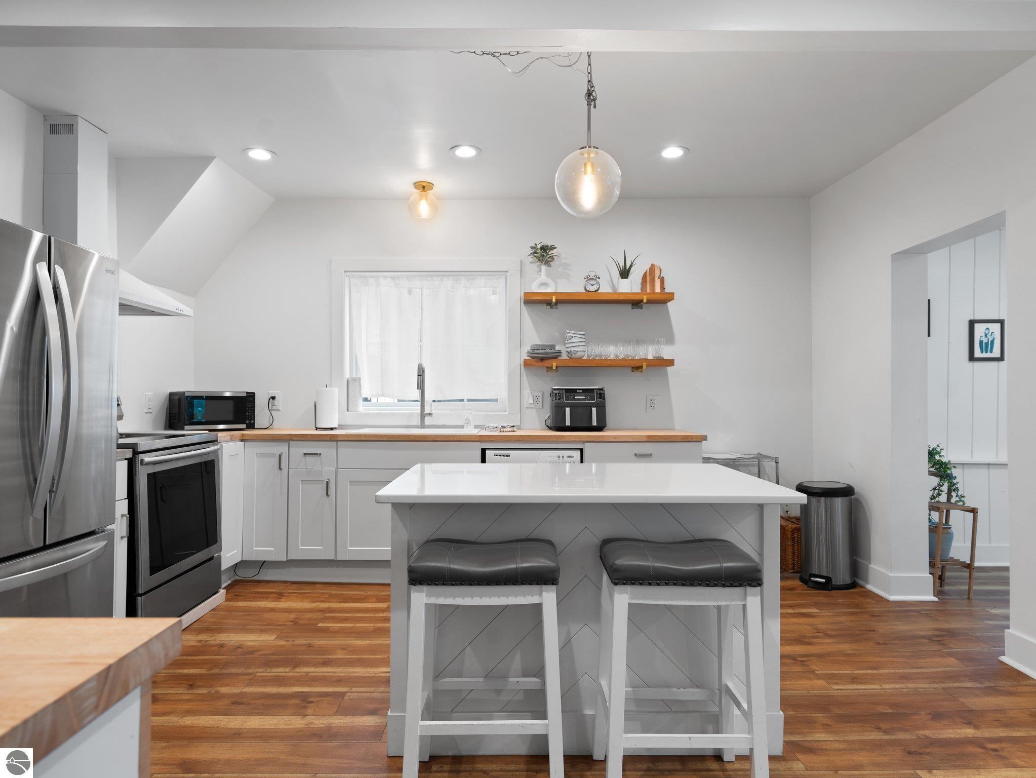 210 E Fourteenth Street