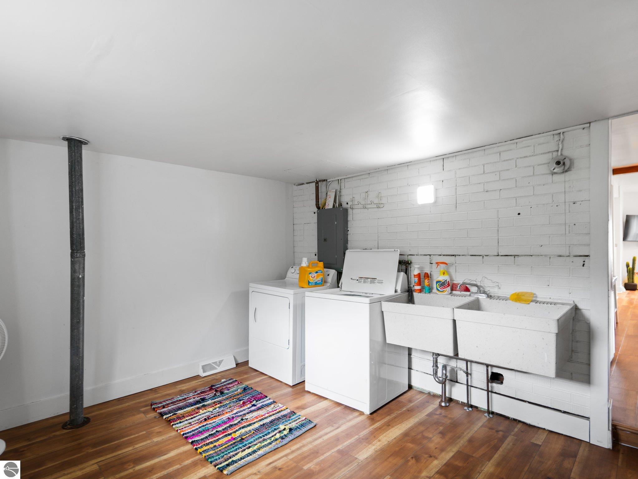 210 E Fourteenth Street