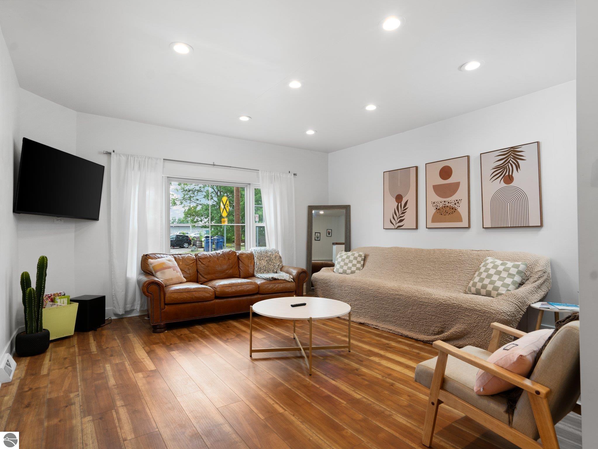 210 E Fourteenth Street