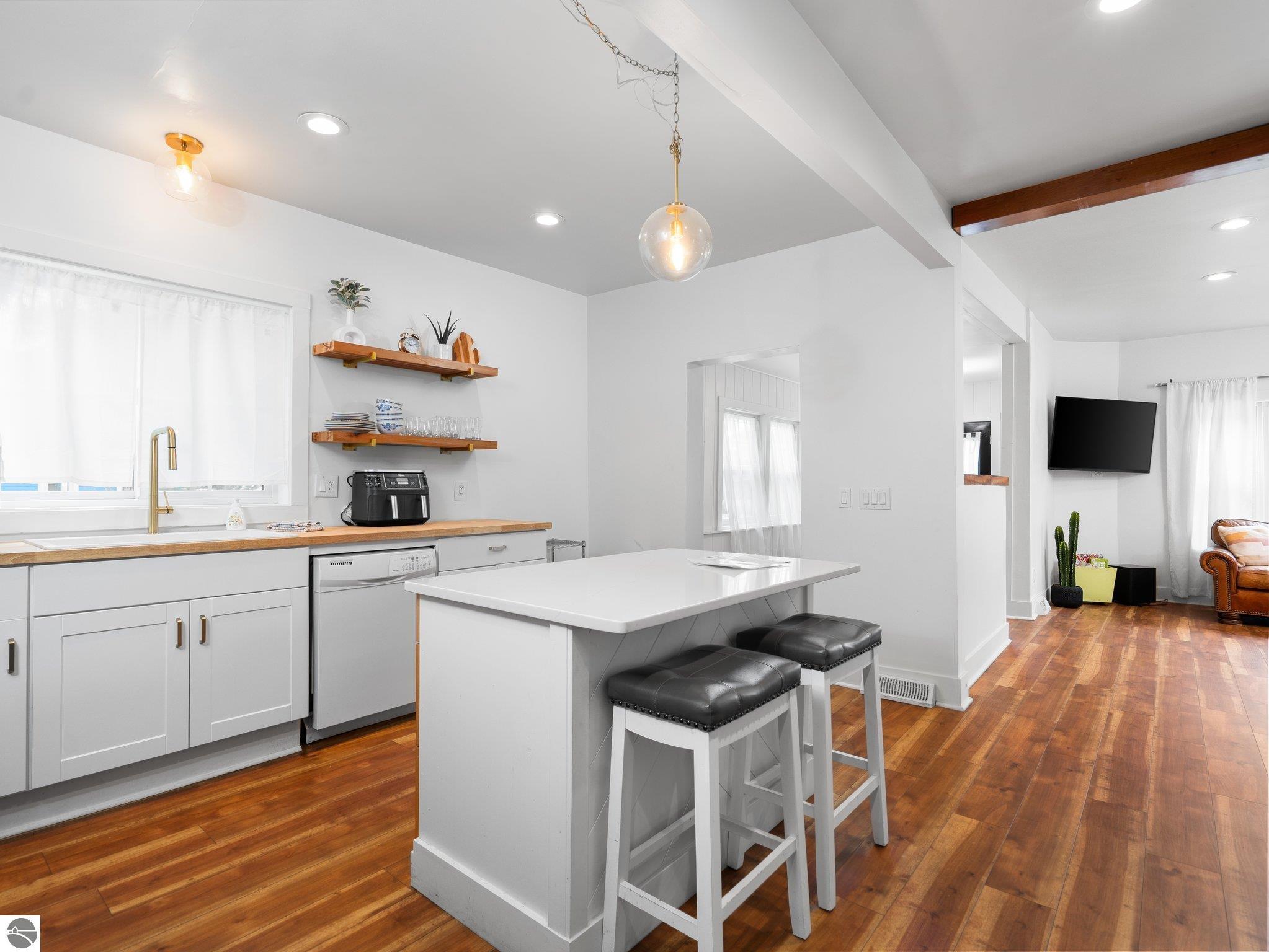 210 E Fourteenth Street