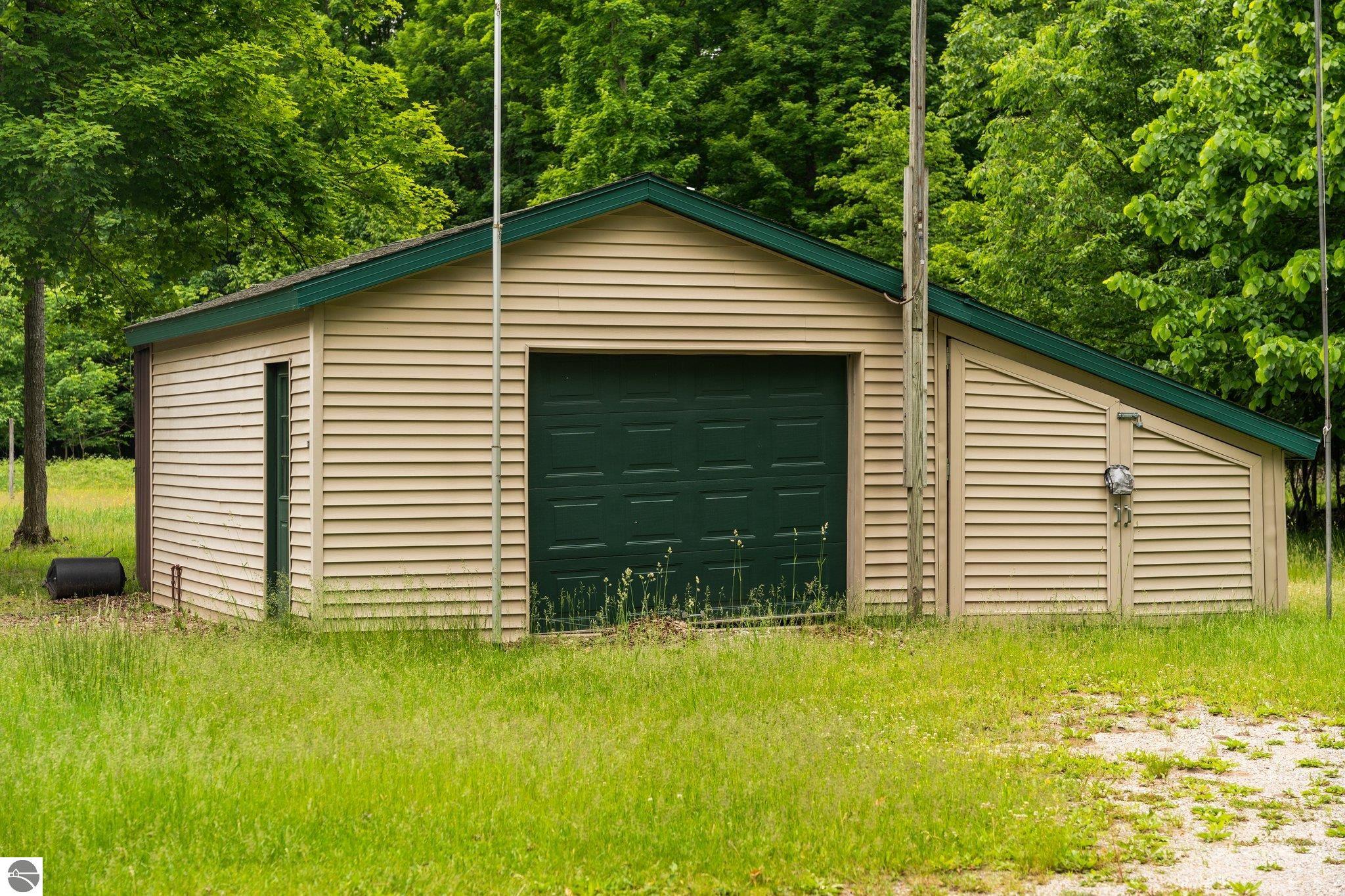 3007 Lund Road, Sw