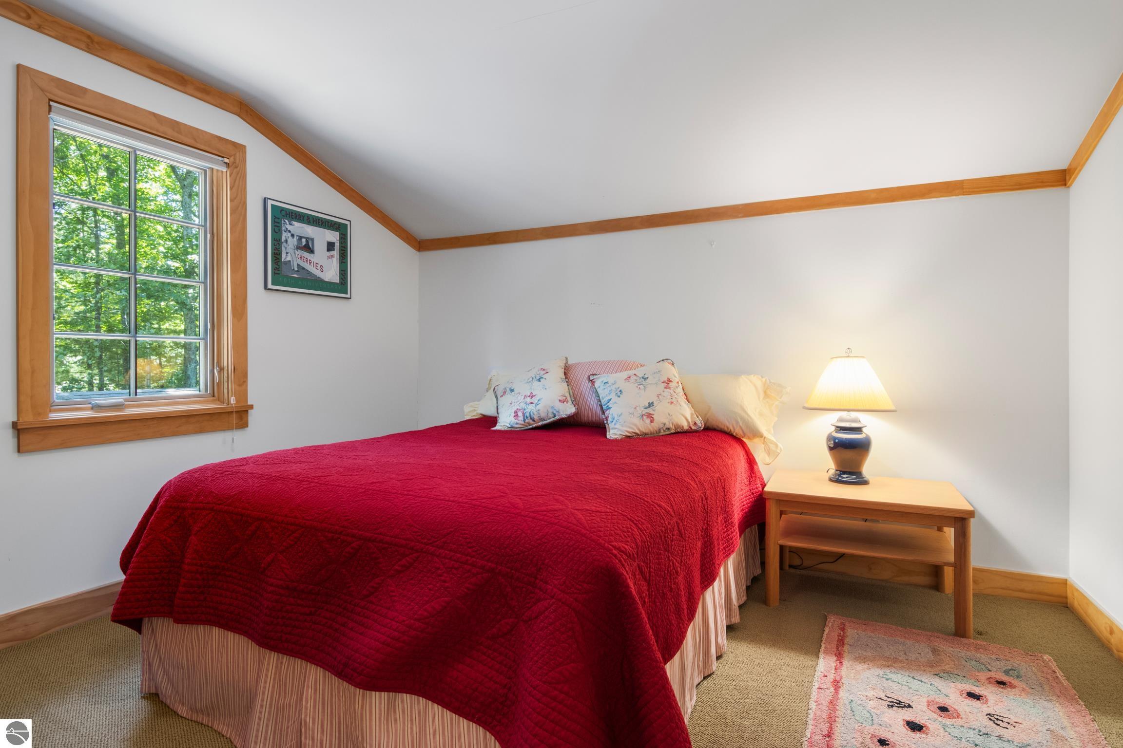 5196 MacKenzie Drive