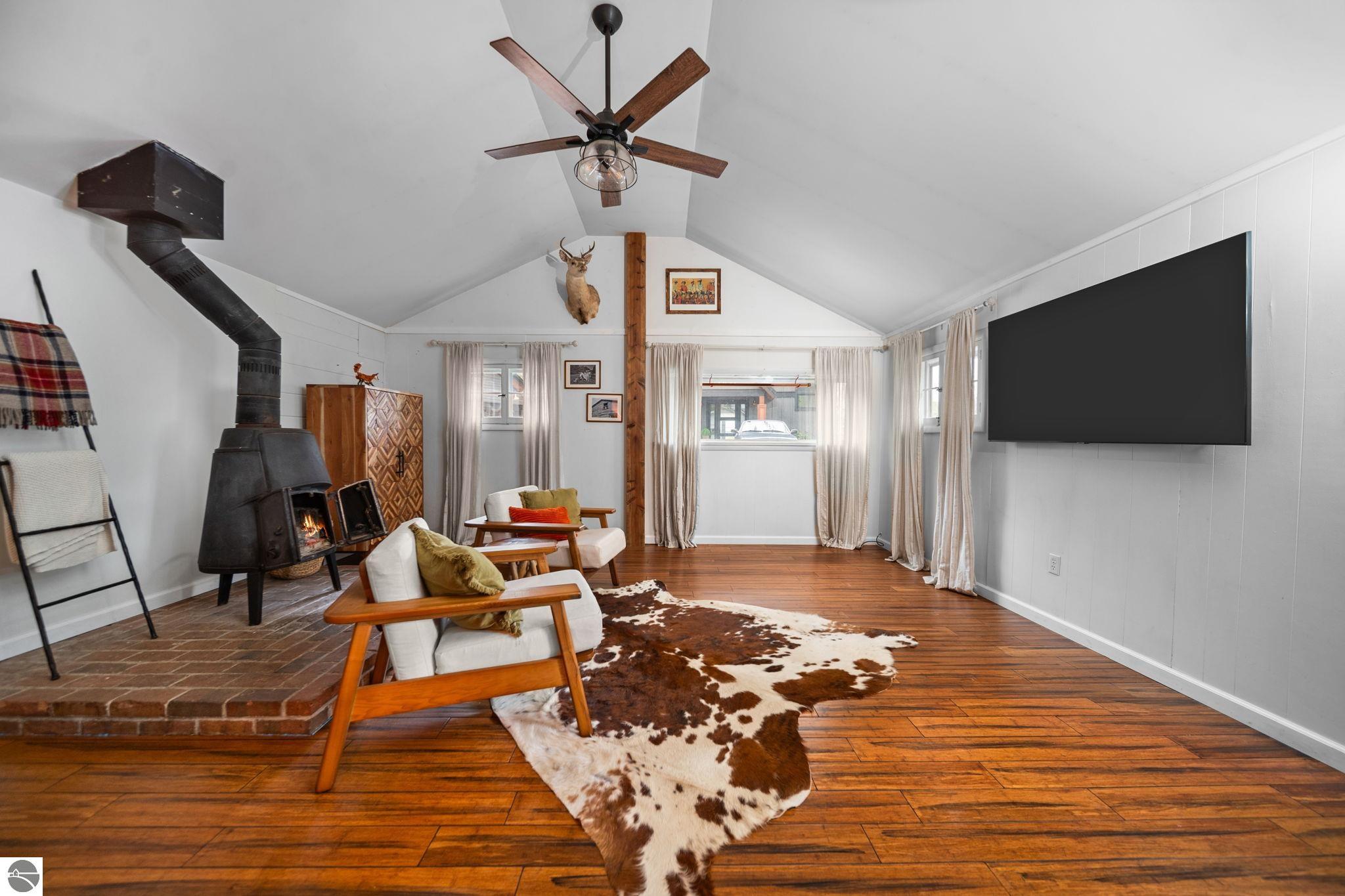 7764 S Outer Drive