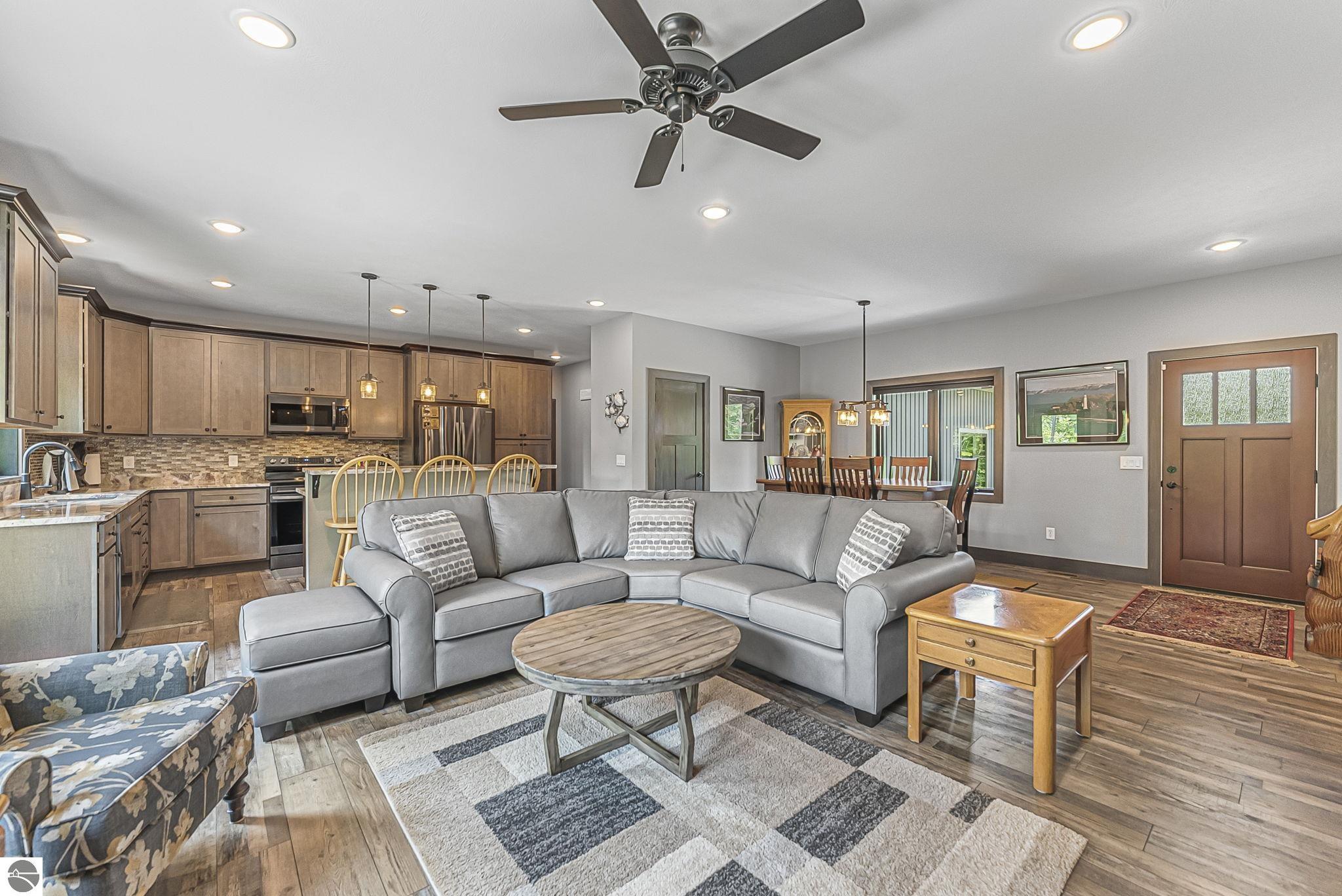 6238 E Gallivan Road, Cedar