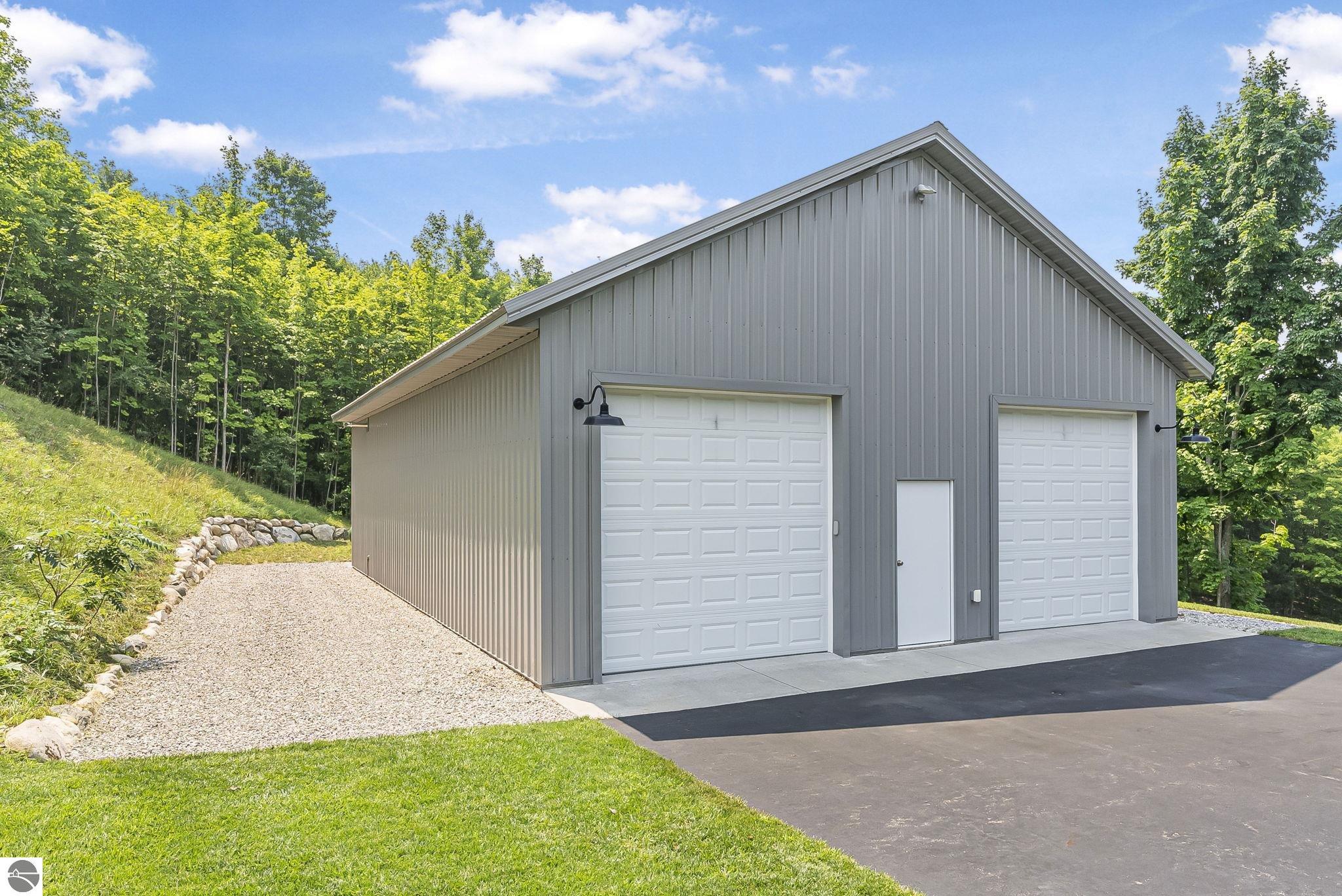 6238 E Gallivan Road, Cedar