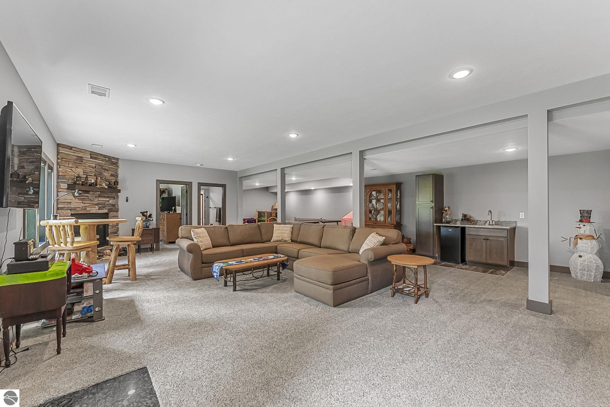 6238 E Gallivan Road, Cedar