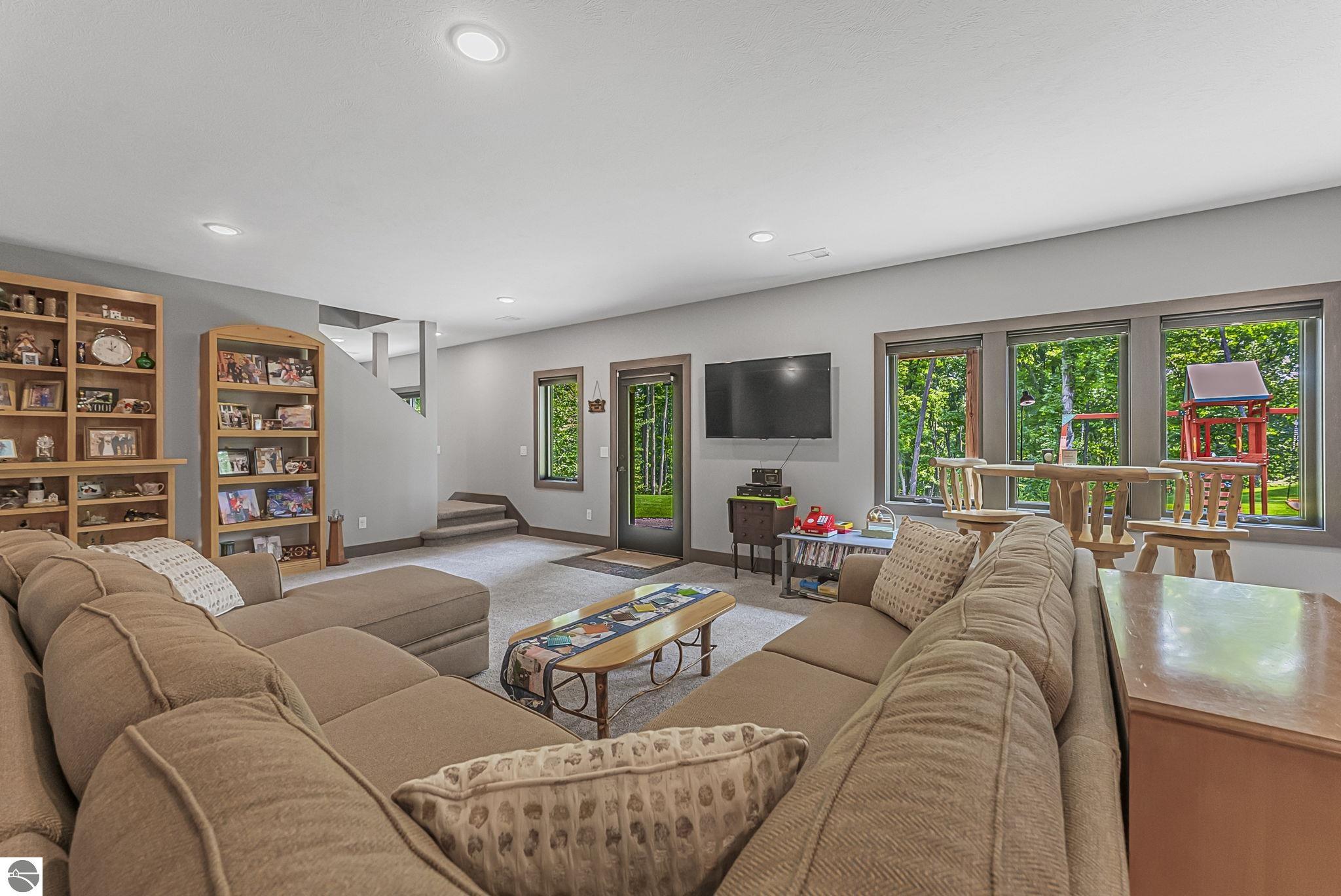 6238 E Gallivan Road, Cedar