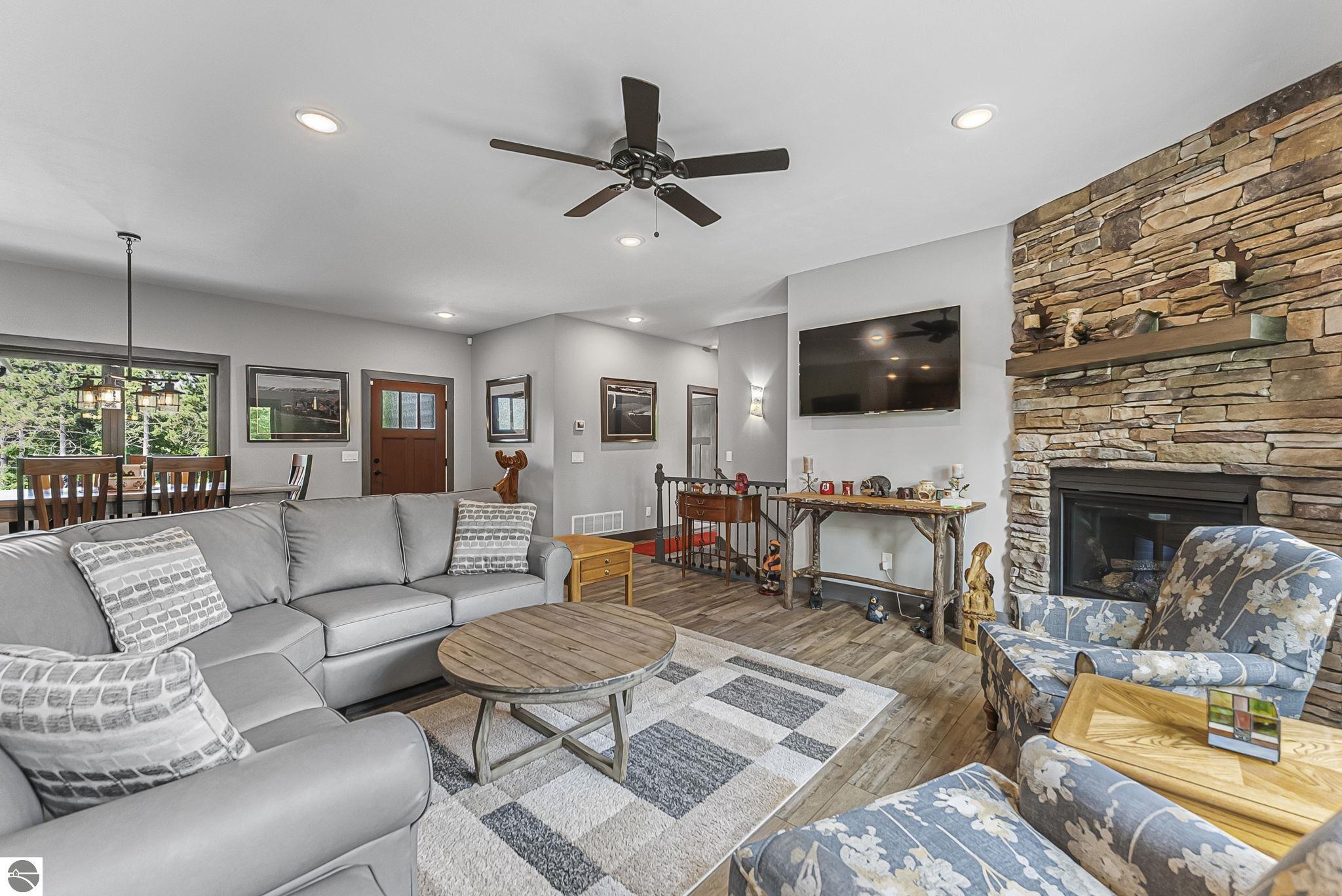 6238 E Gallivan Road, Cedar