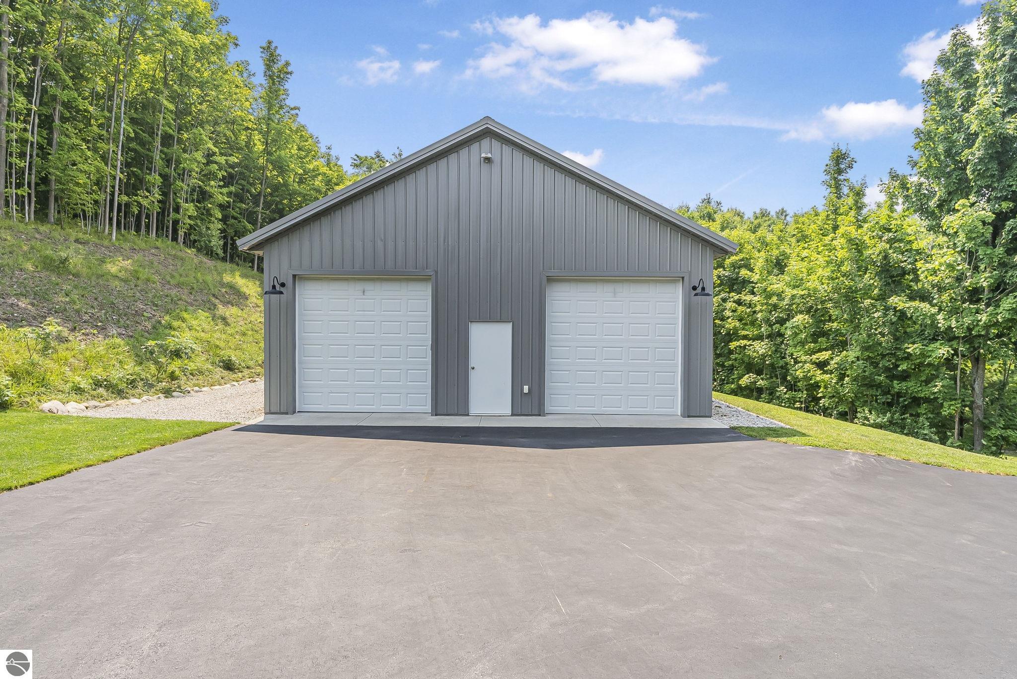 6238 E Gallivan Road, Cedar
