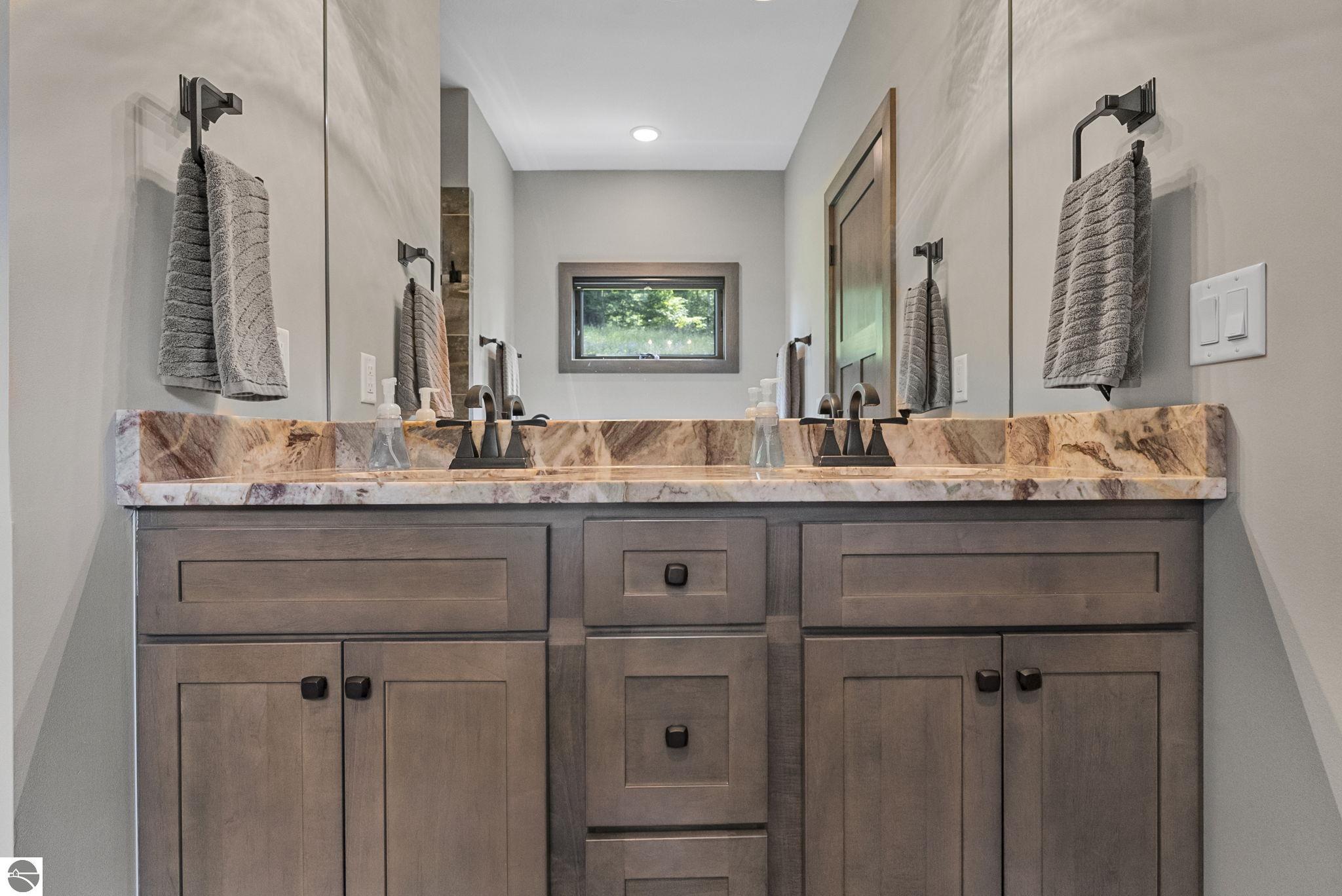 6238 E Gallivan Road, Cedar