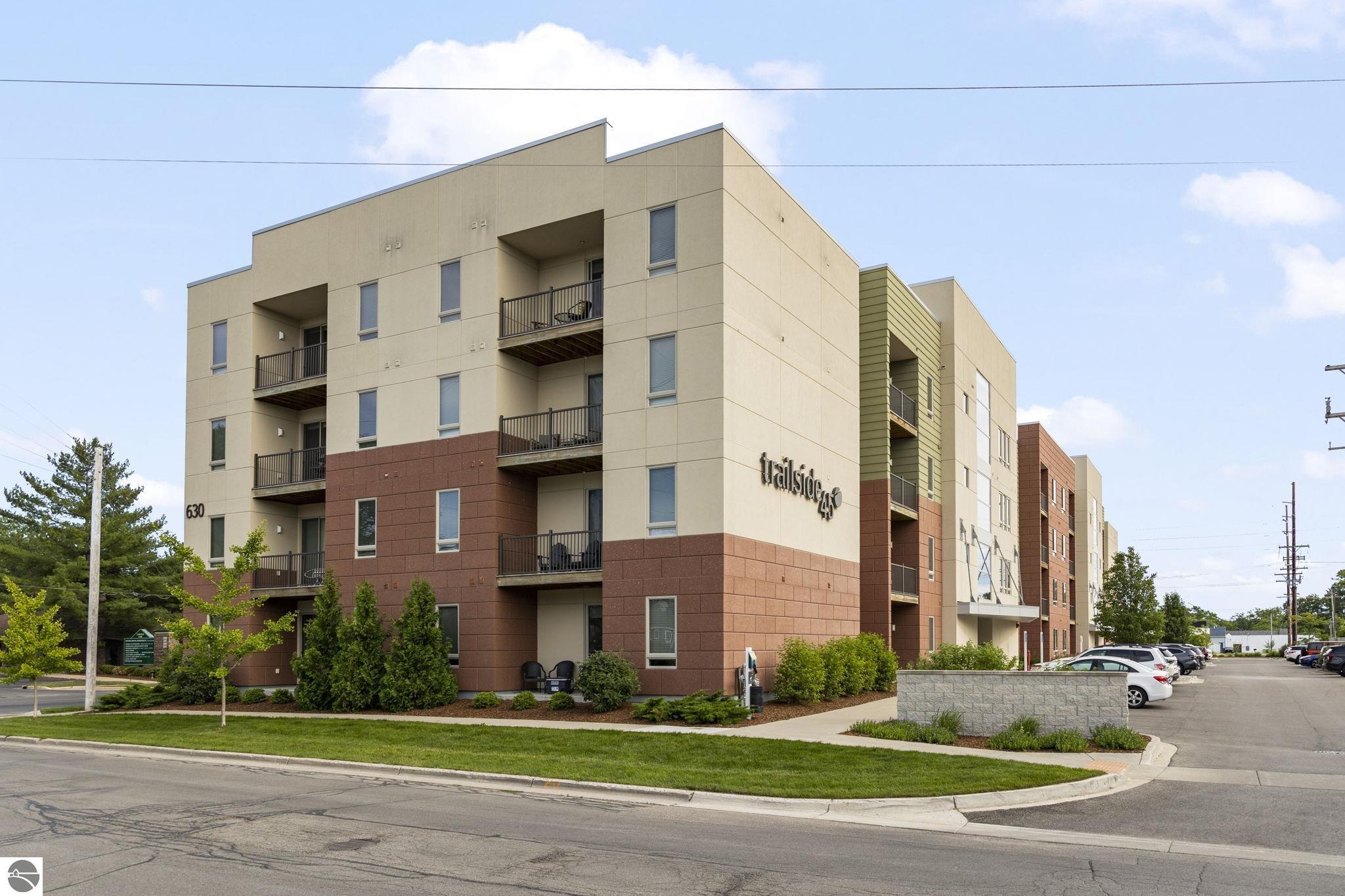 630 S Garfield Avenue # 218 Unit: #218