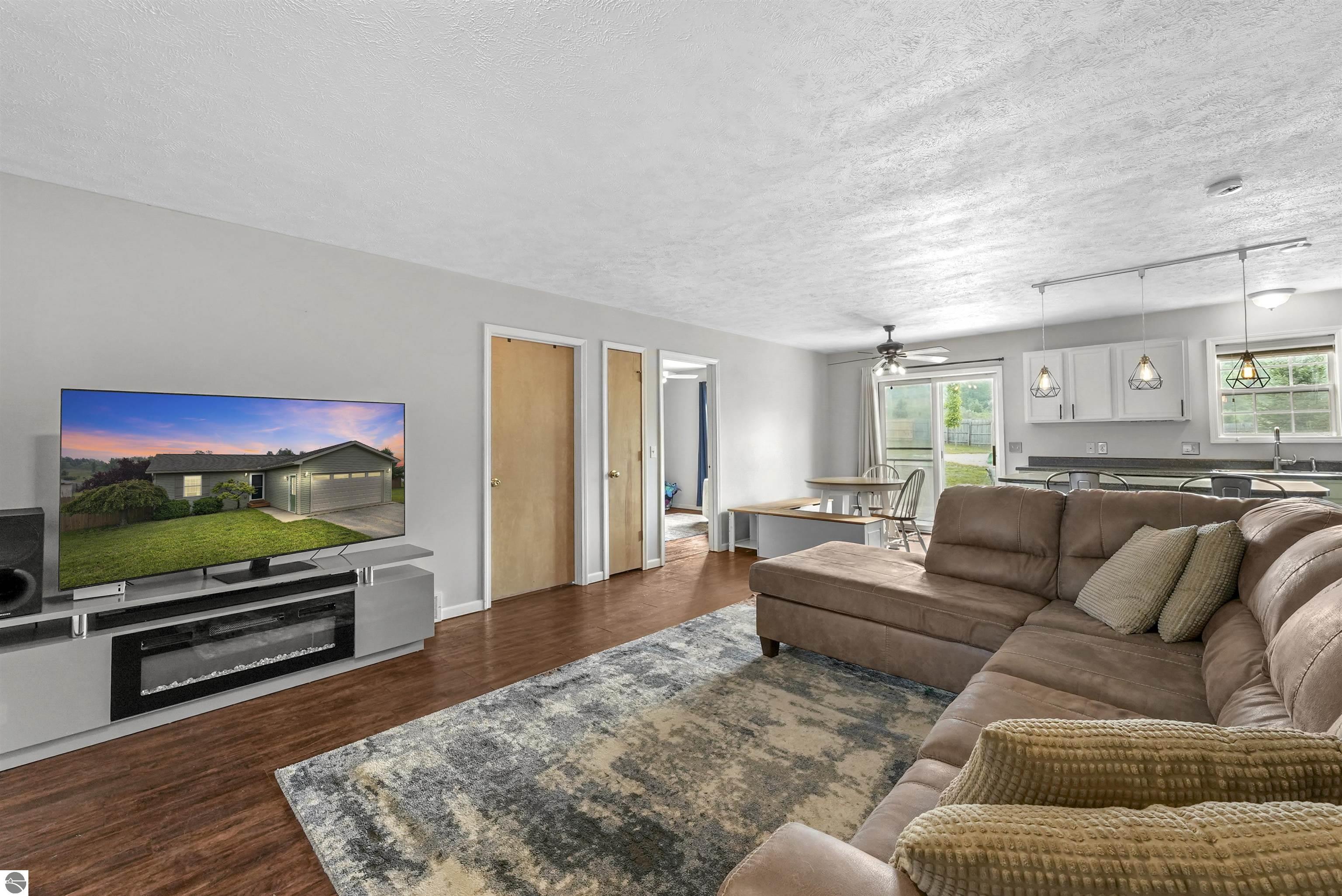 9041 Kingsfield Drive