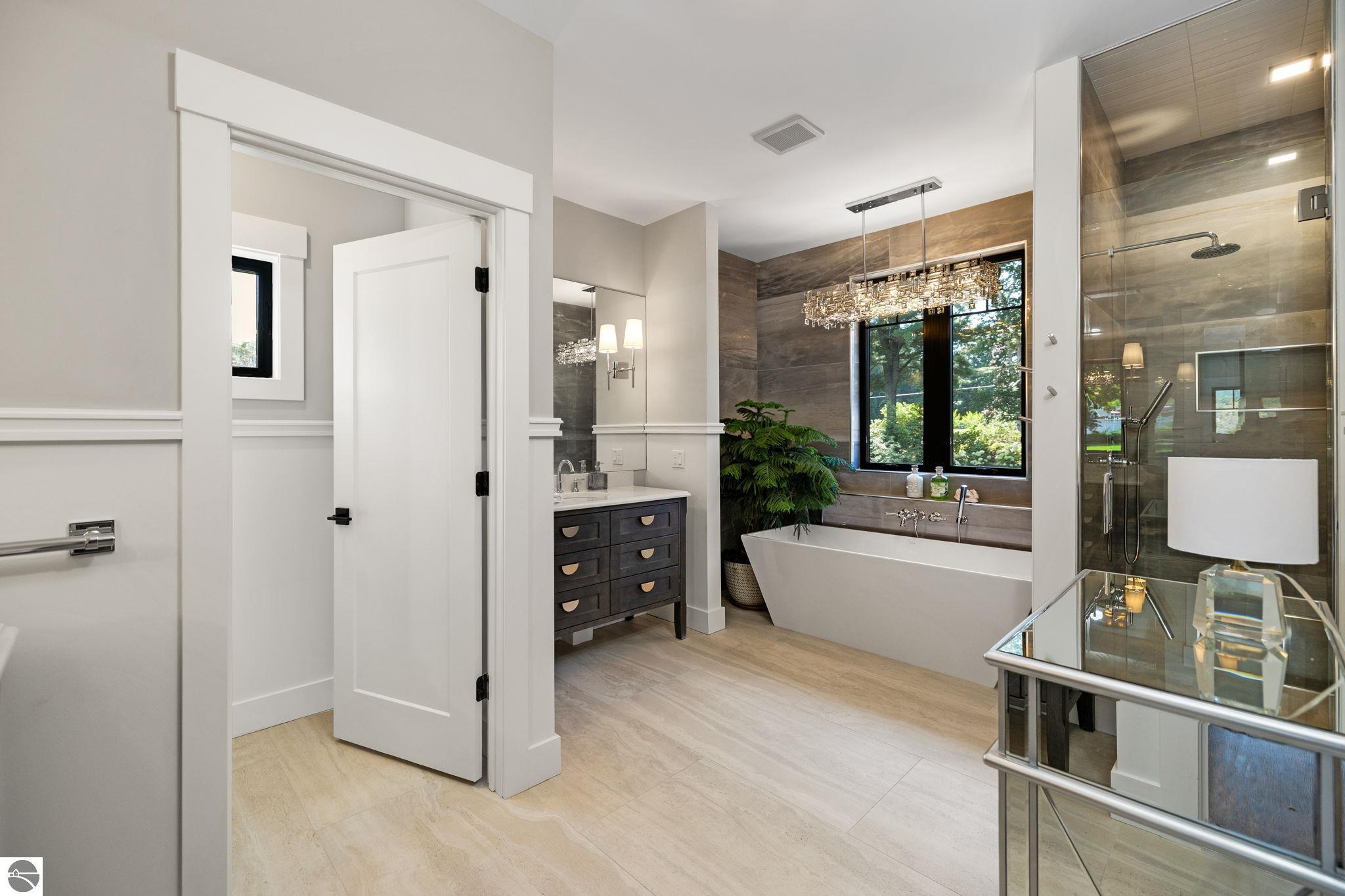 521 S Lake Shore Drive