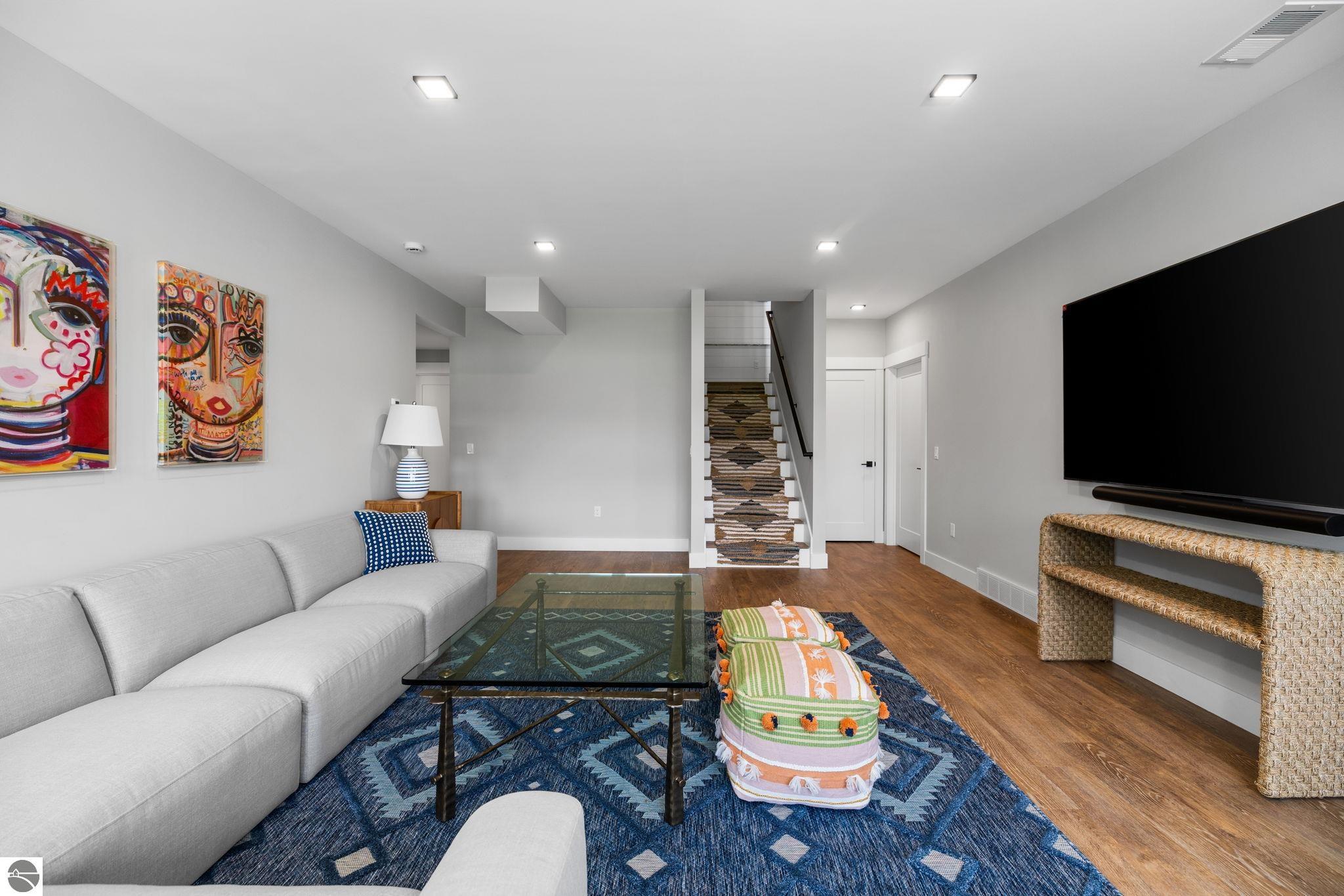 521 S Lake Shore Drive