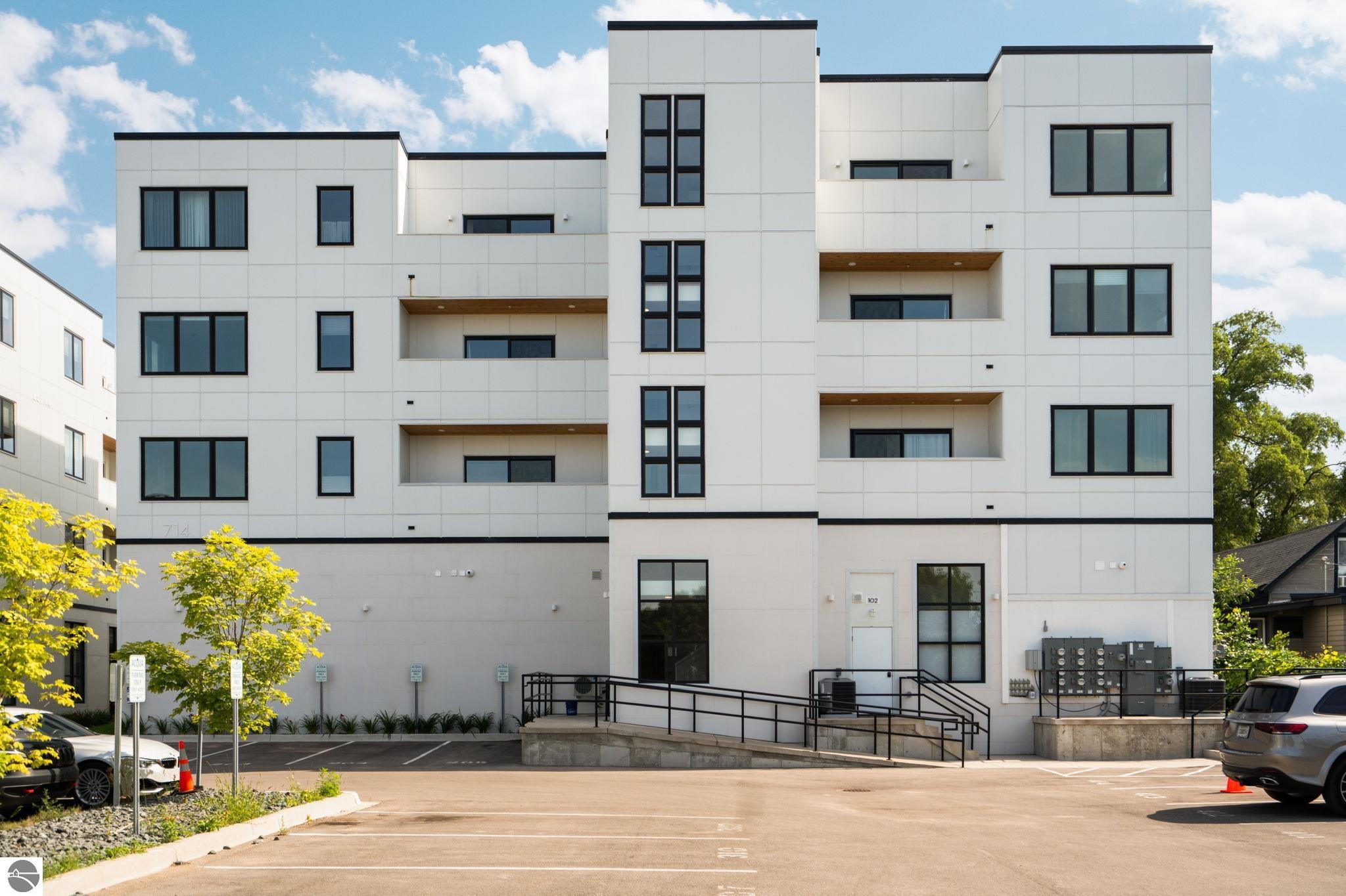 714 #308 Randolph Street # 308