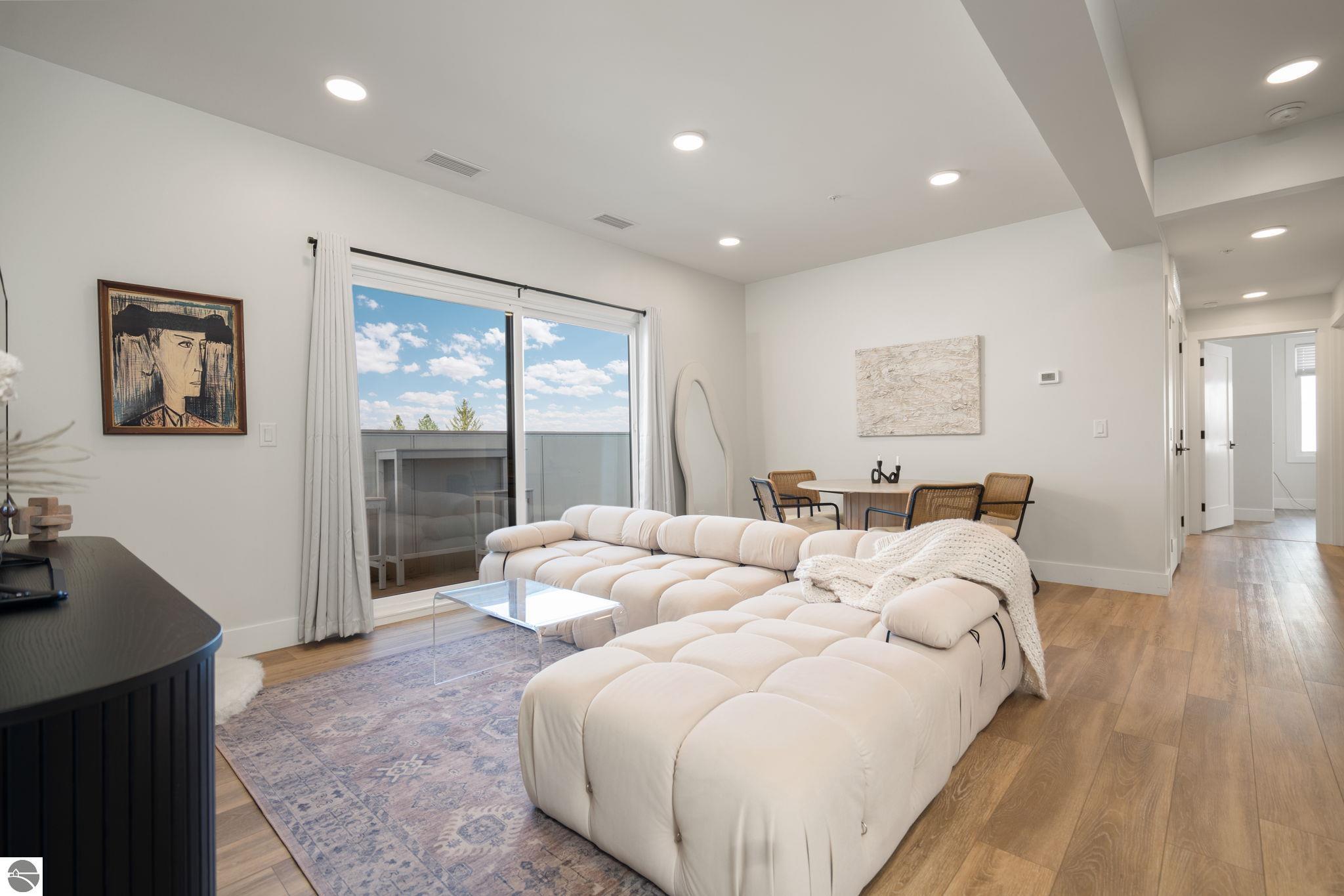 714 #308 Randolph Street # 308