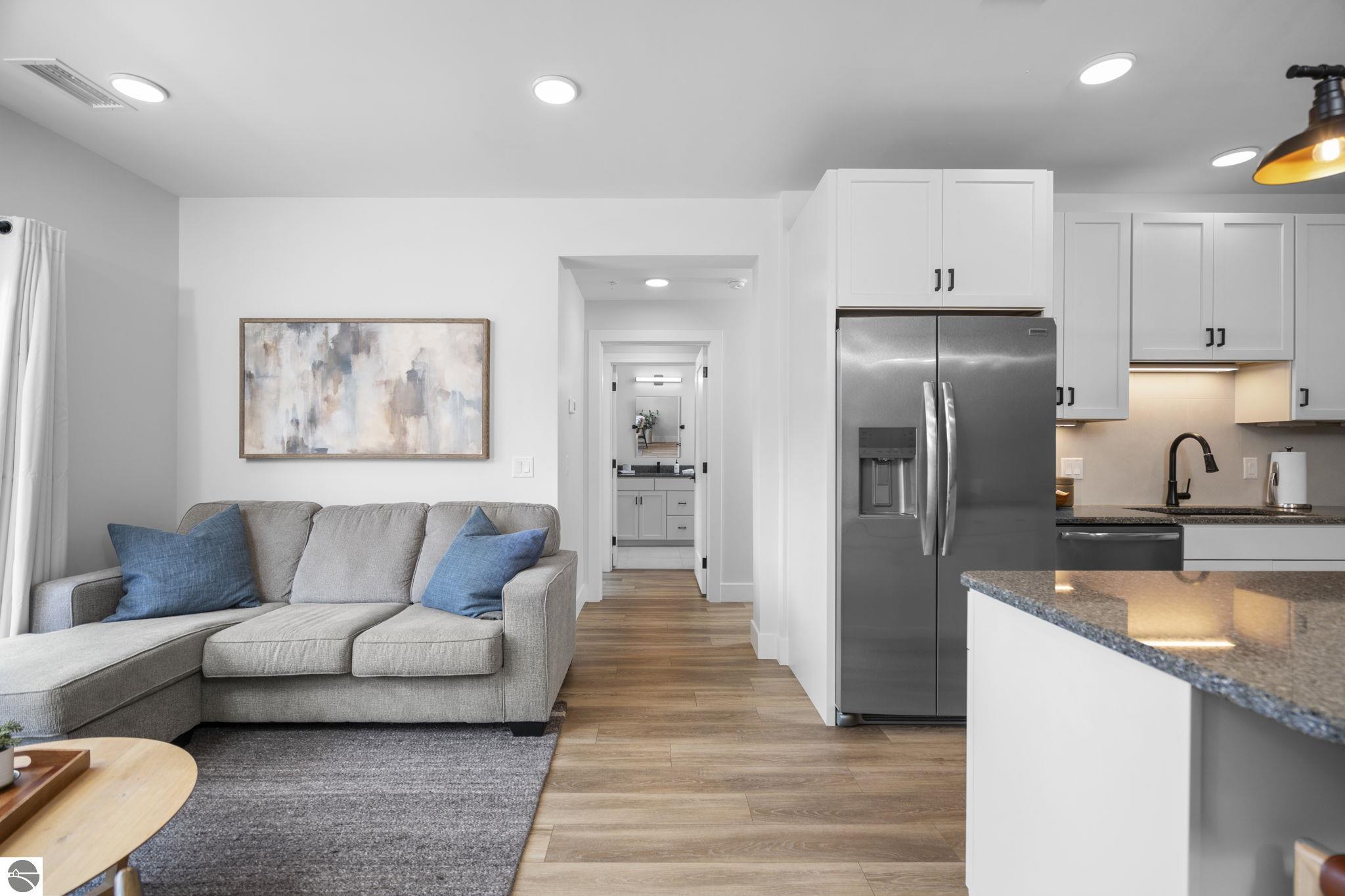 714 #206 Randolph Street # 206