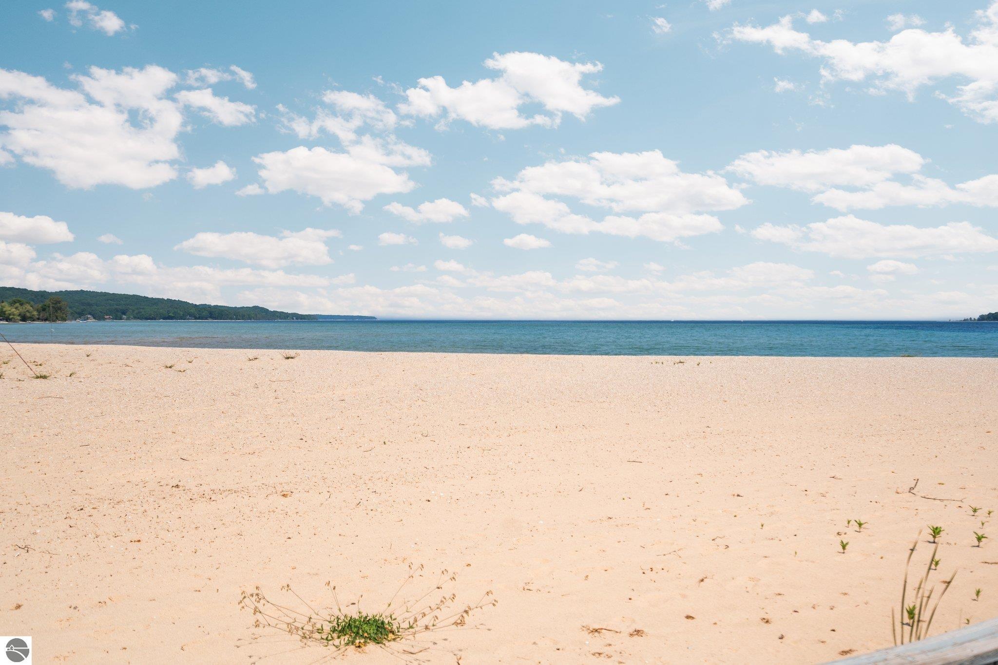 762 N Waypoint Circle