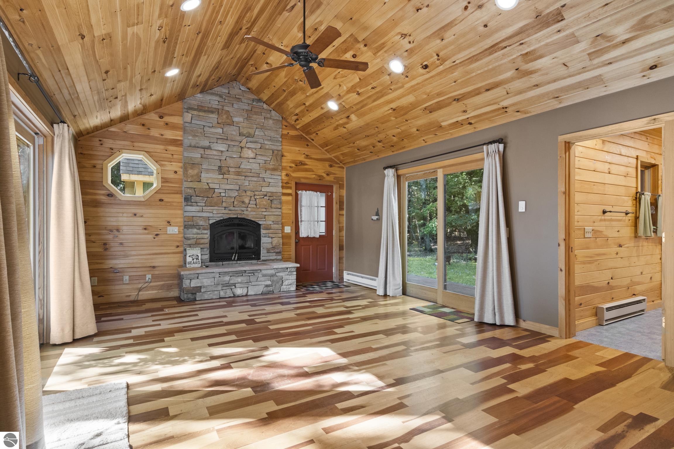 13613 Forest Beach Shores