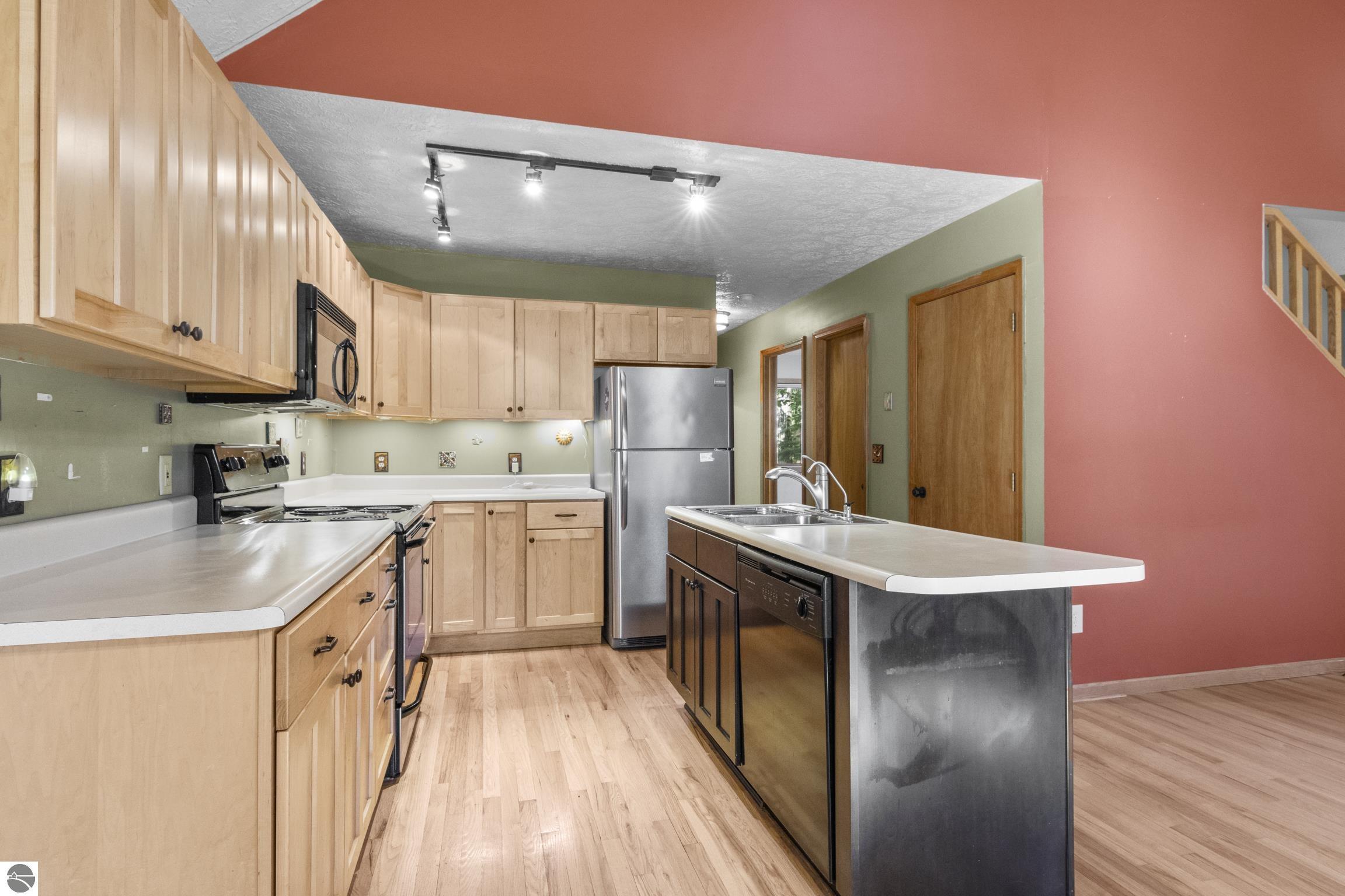 13613 Forest Beach Shores