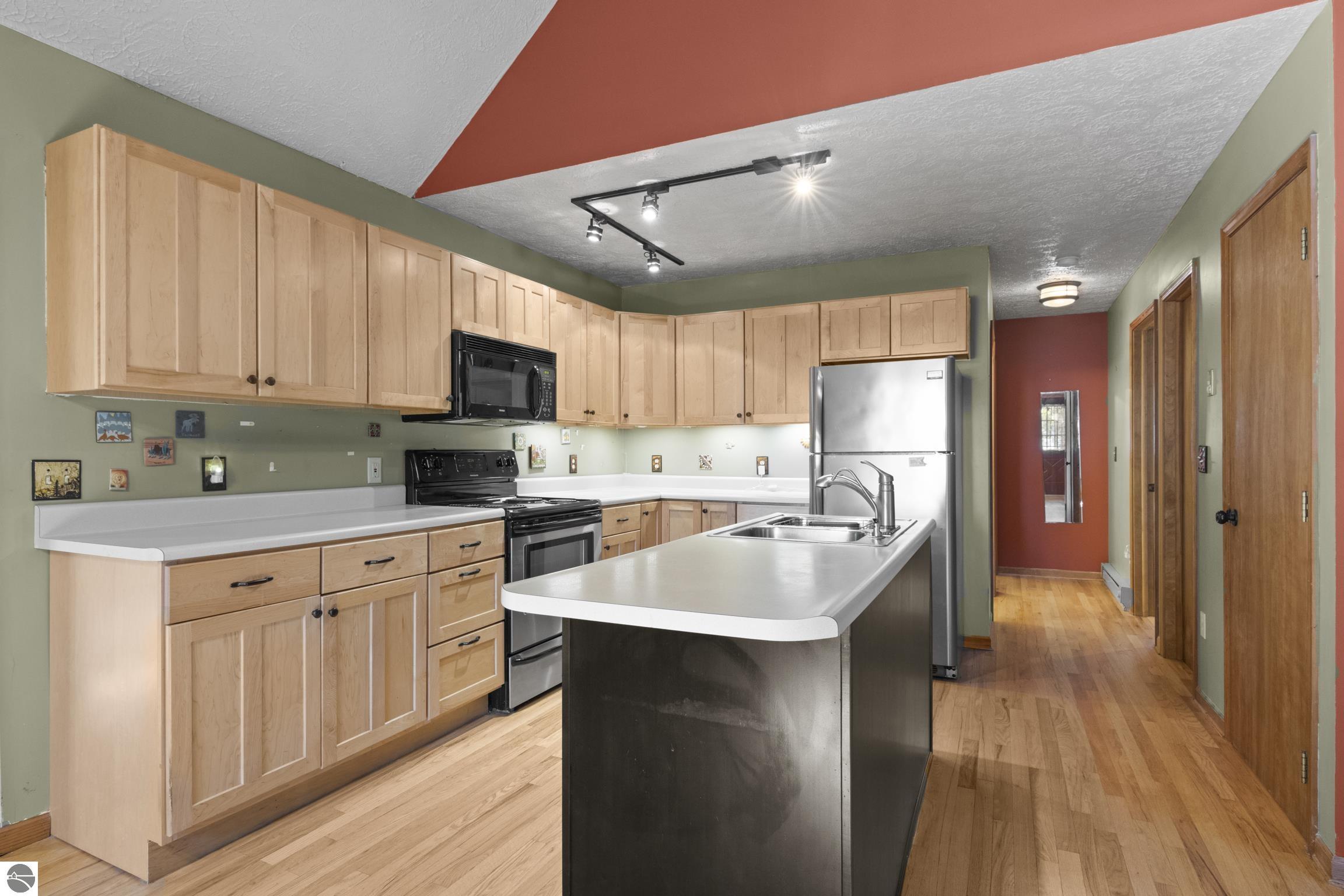 13613 Forest Beach Shores