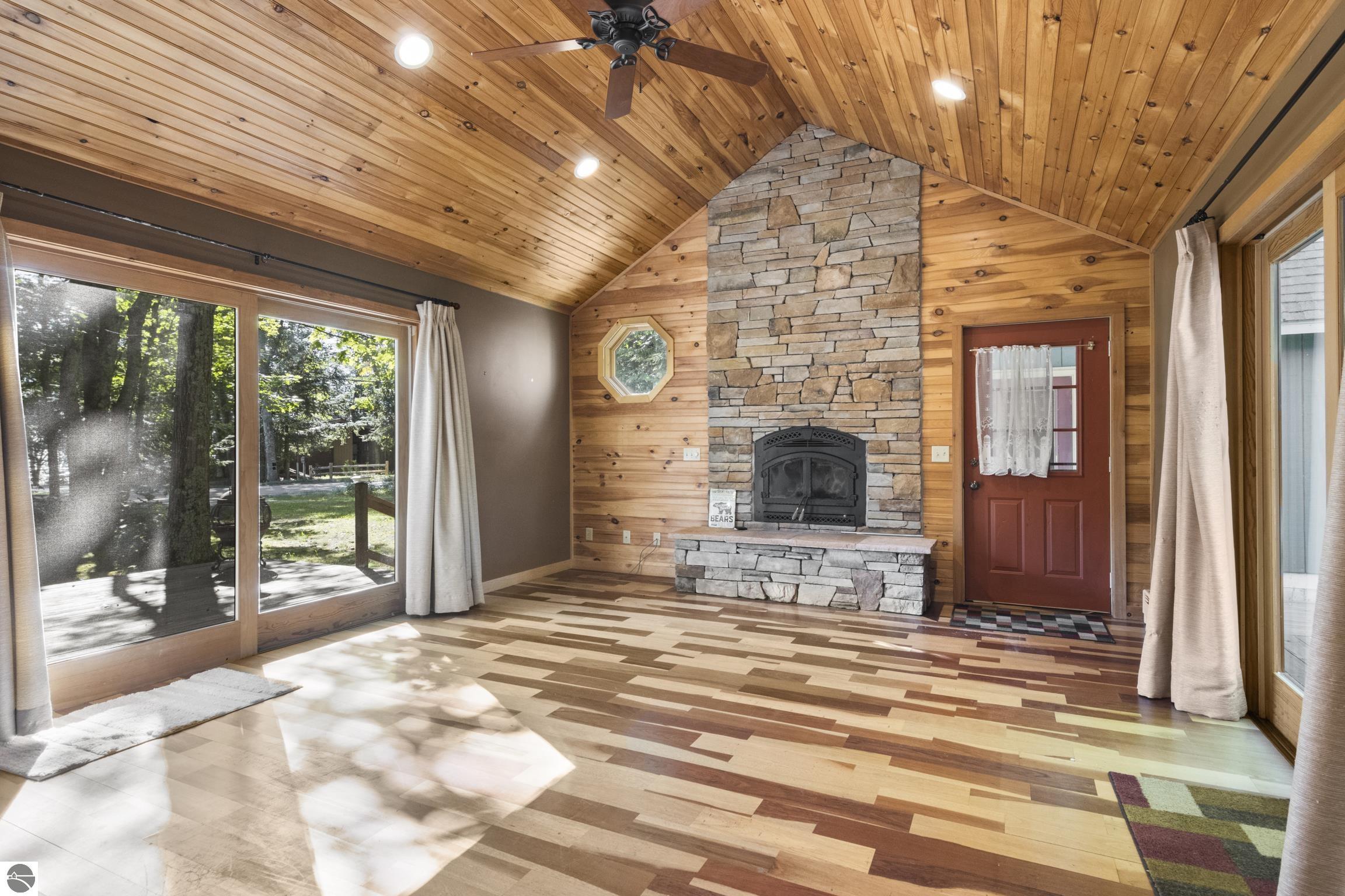 13613 Forest Beach Shores