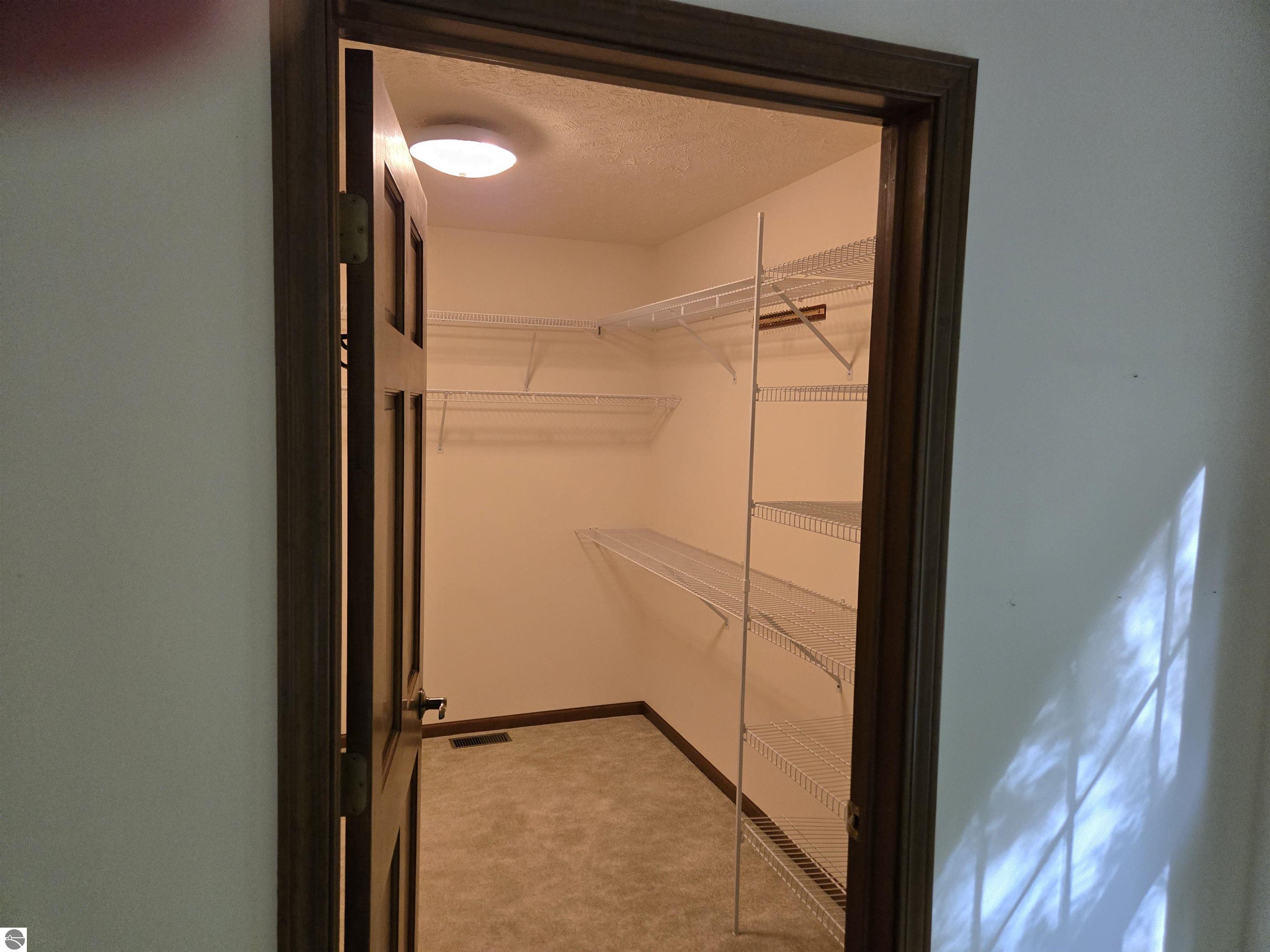 6285 S Westwood Pkwy