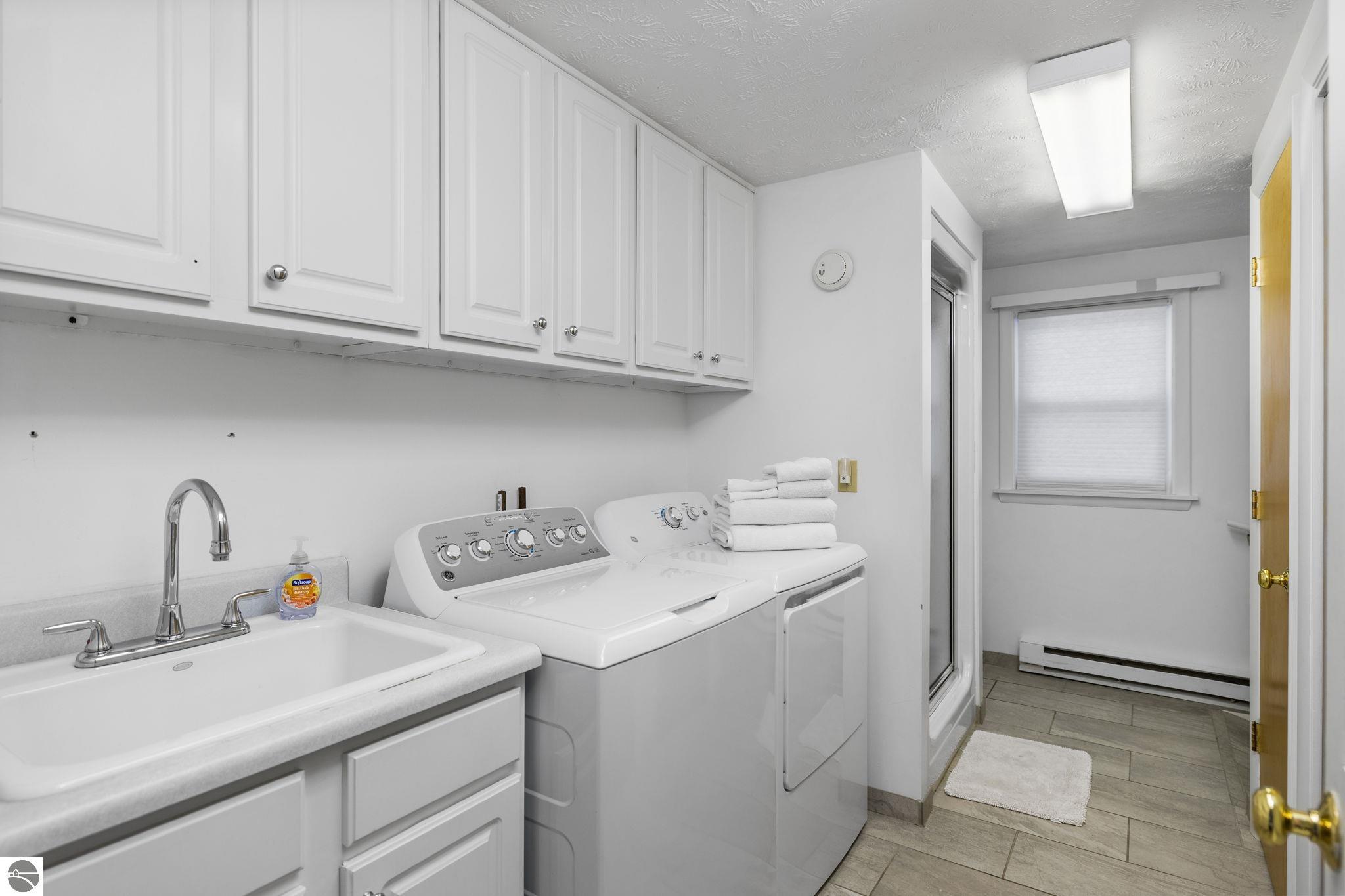 12086 S West Bay Shore Drive