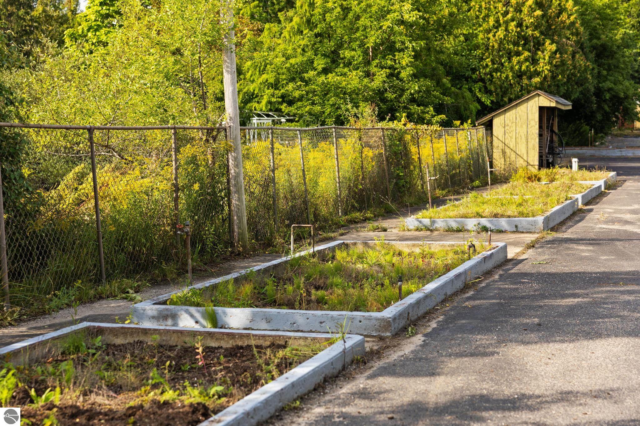 12086 S West Bay Shore Drive