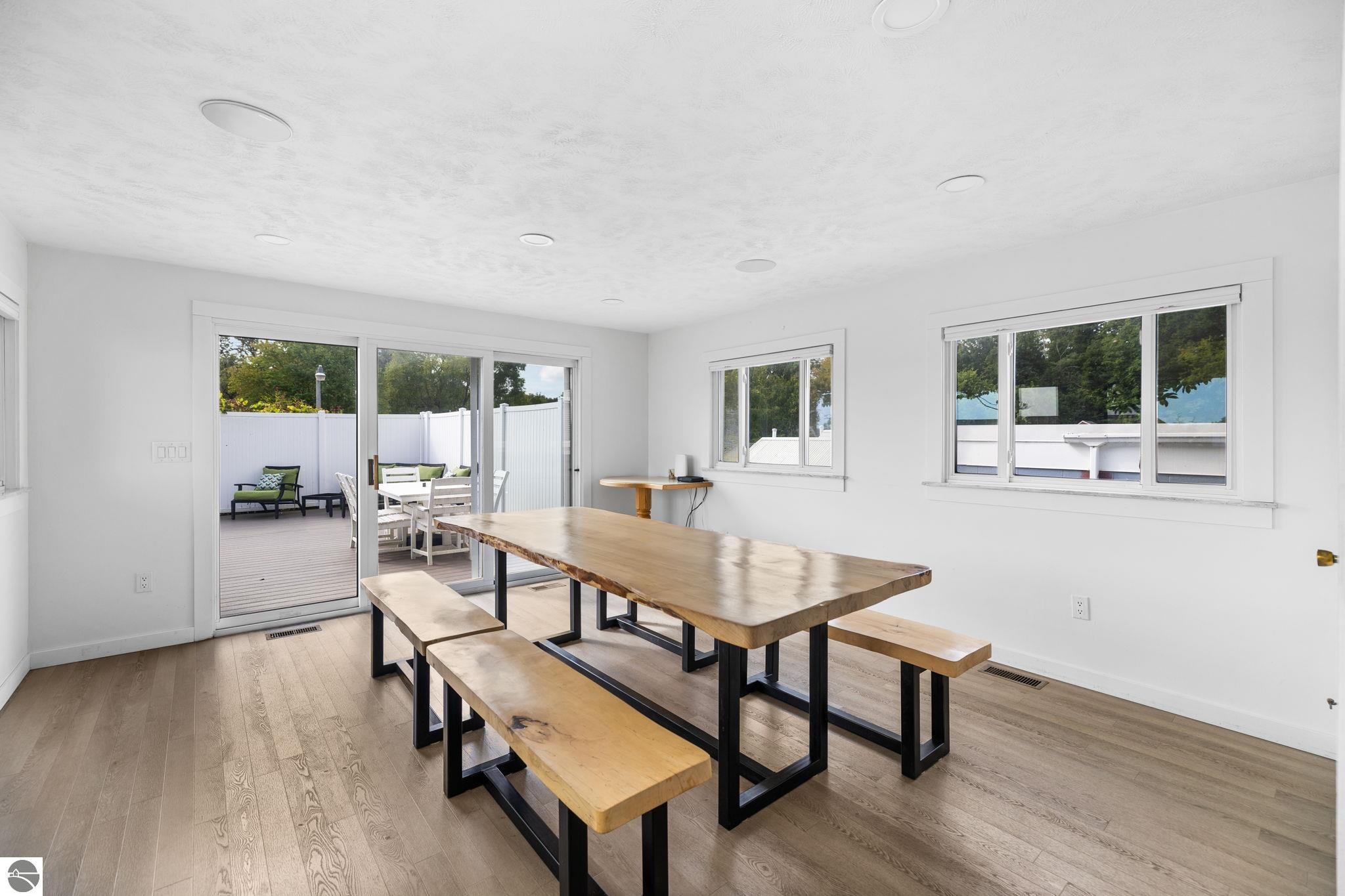 12086 S West Bay Shore Drive