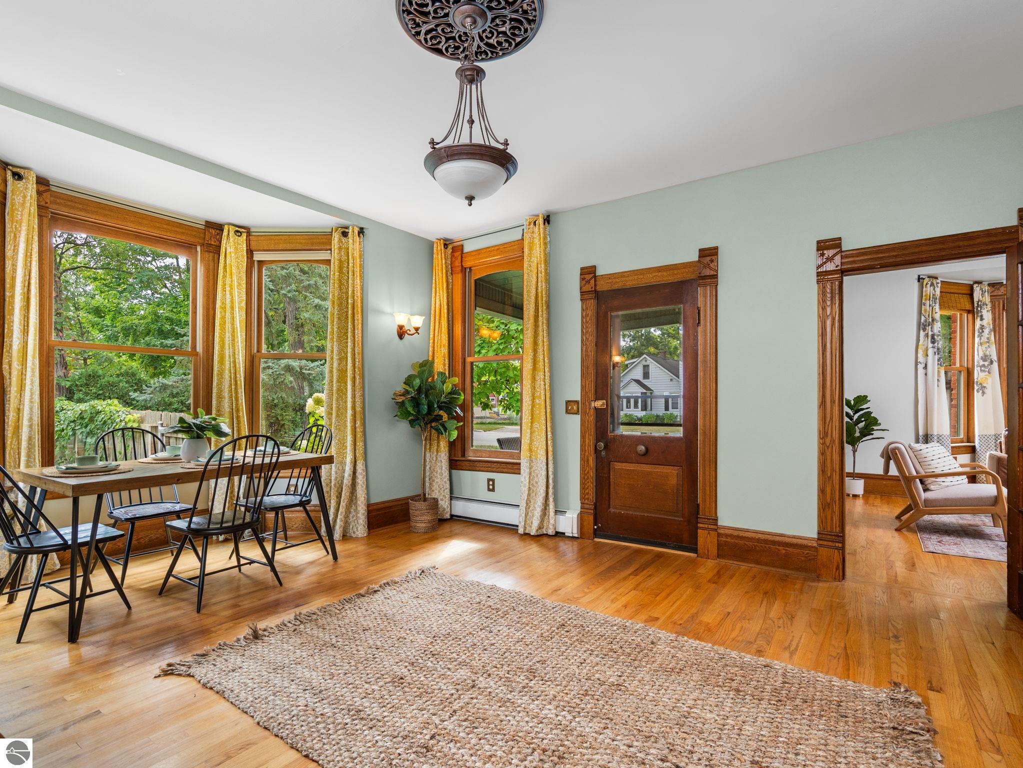 318 W Fifteenth Street