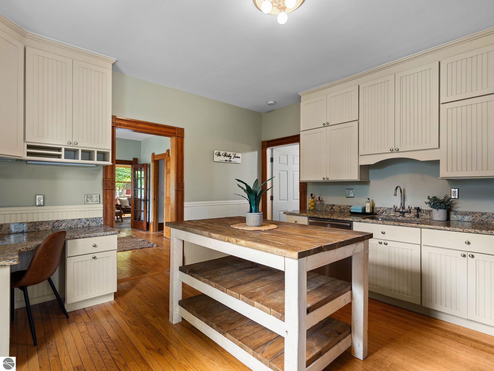 318 W Fifteenth Street