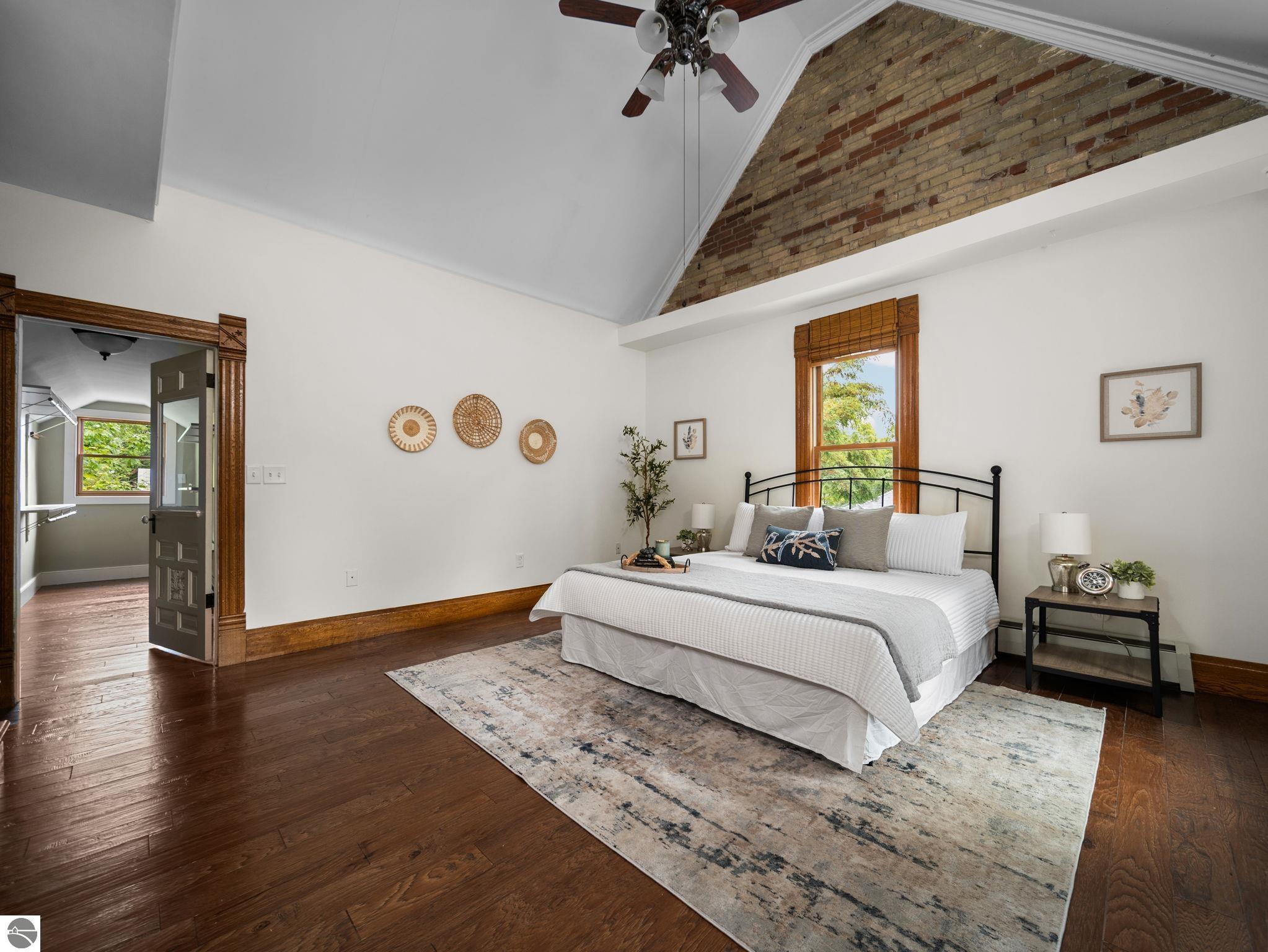 318 W Fifteenth Street