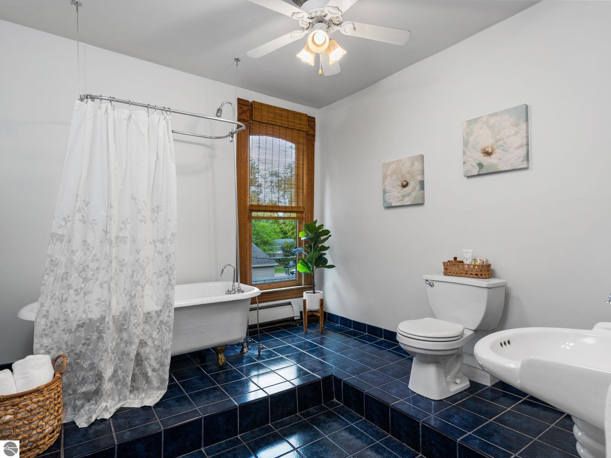318 W Fifteenth Street