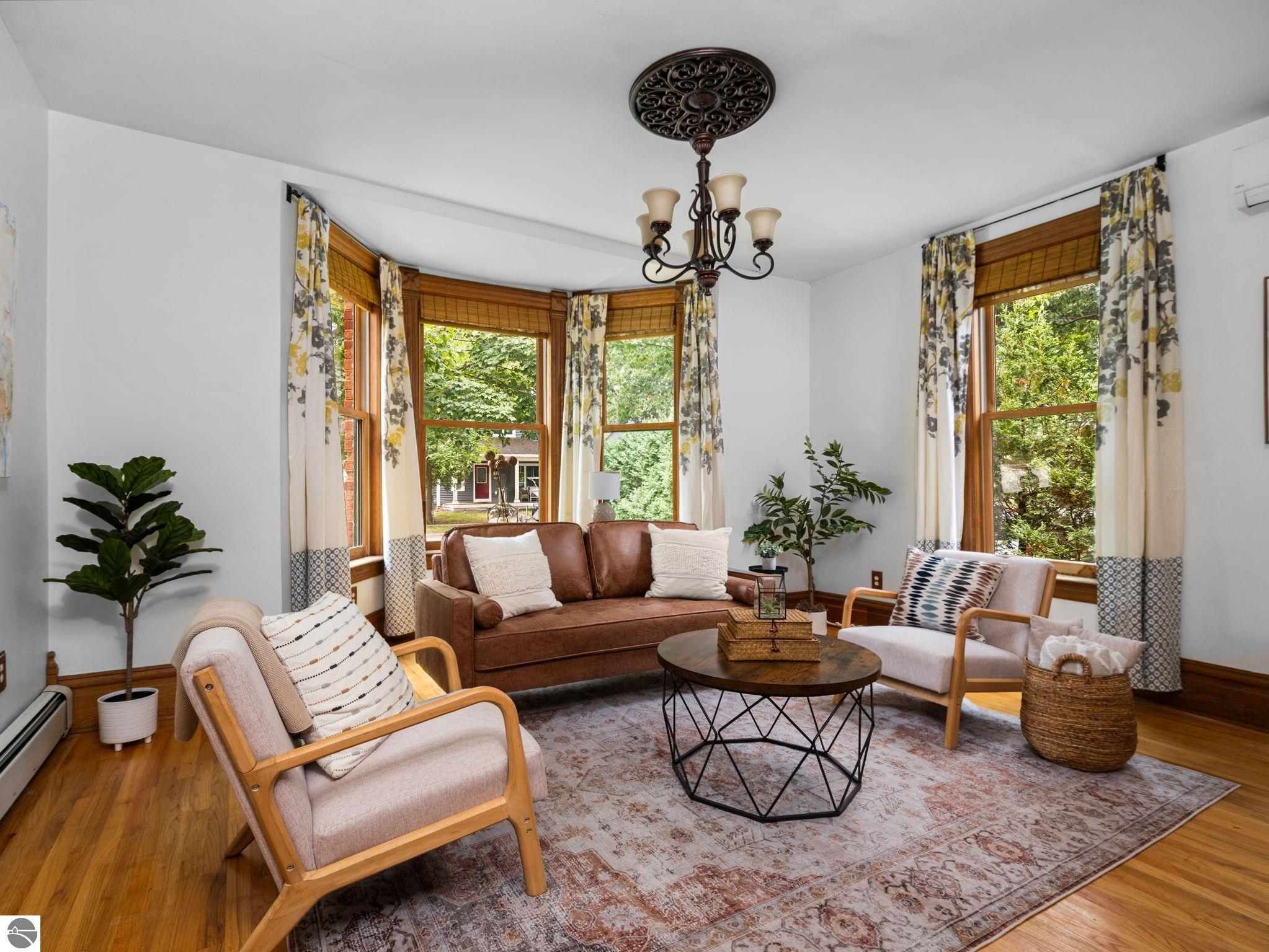 318 W Fifteenth Street