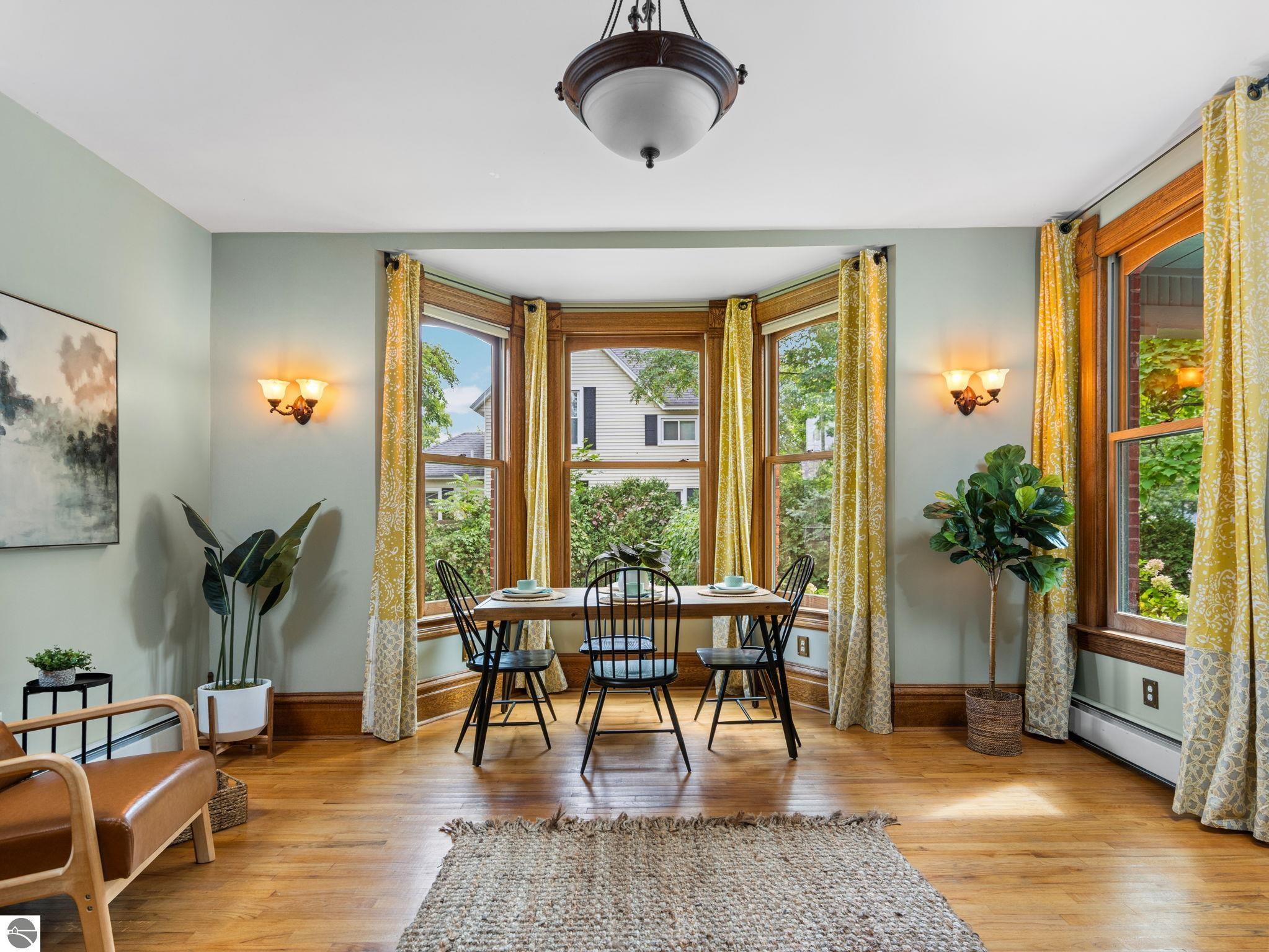 318 W Fifteenth Street