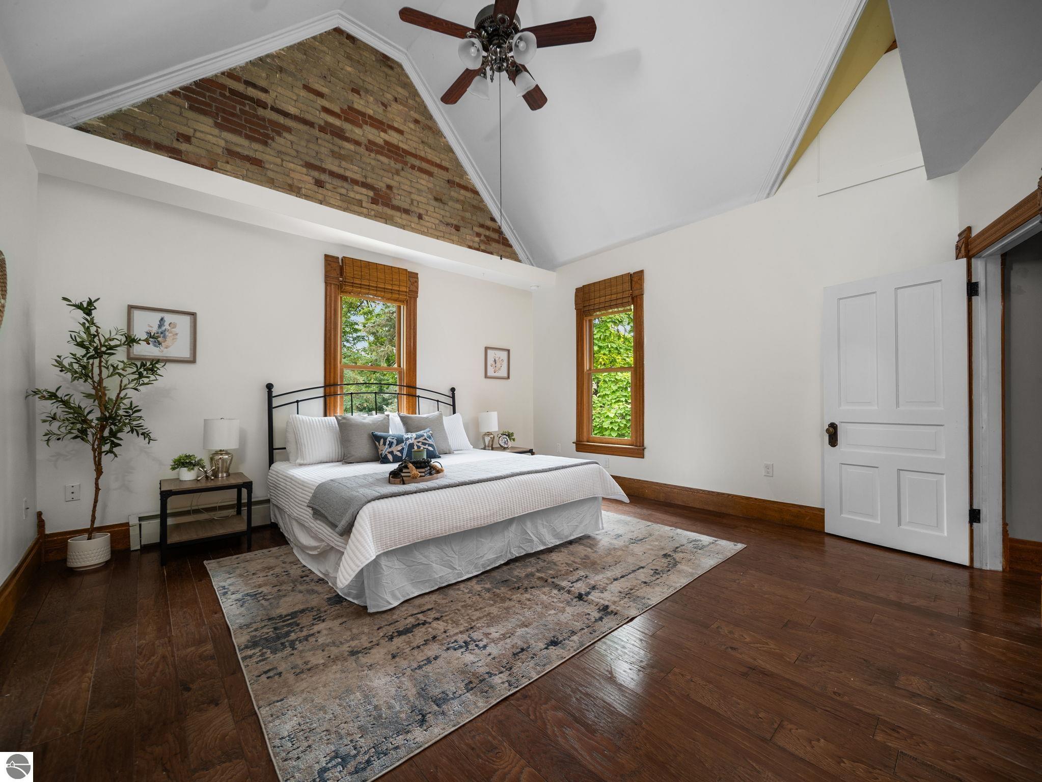 318 W Fifteenth Street