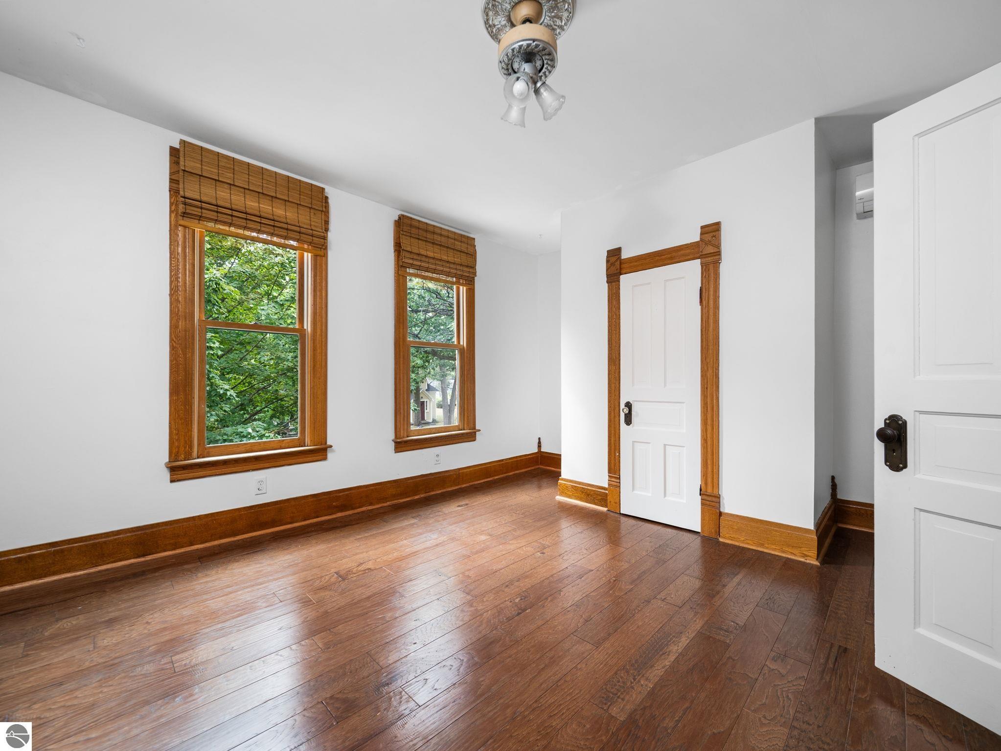 318 W Fifteenth Street
