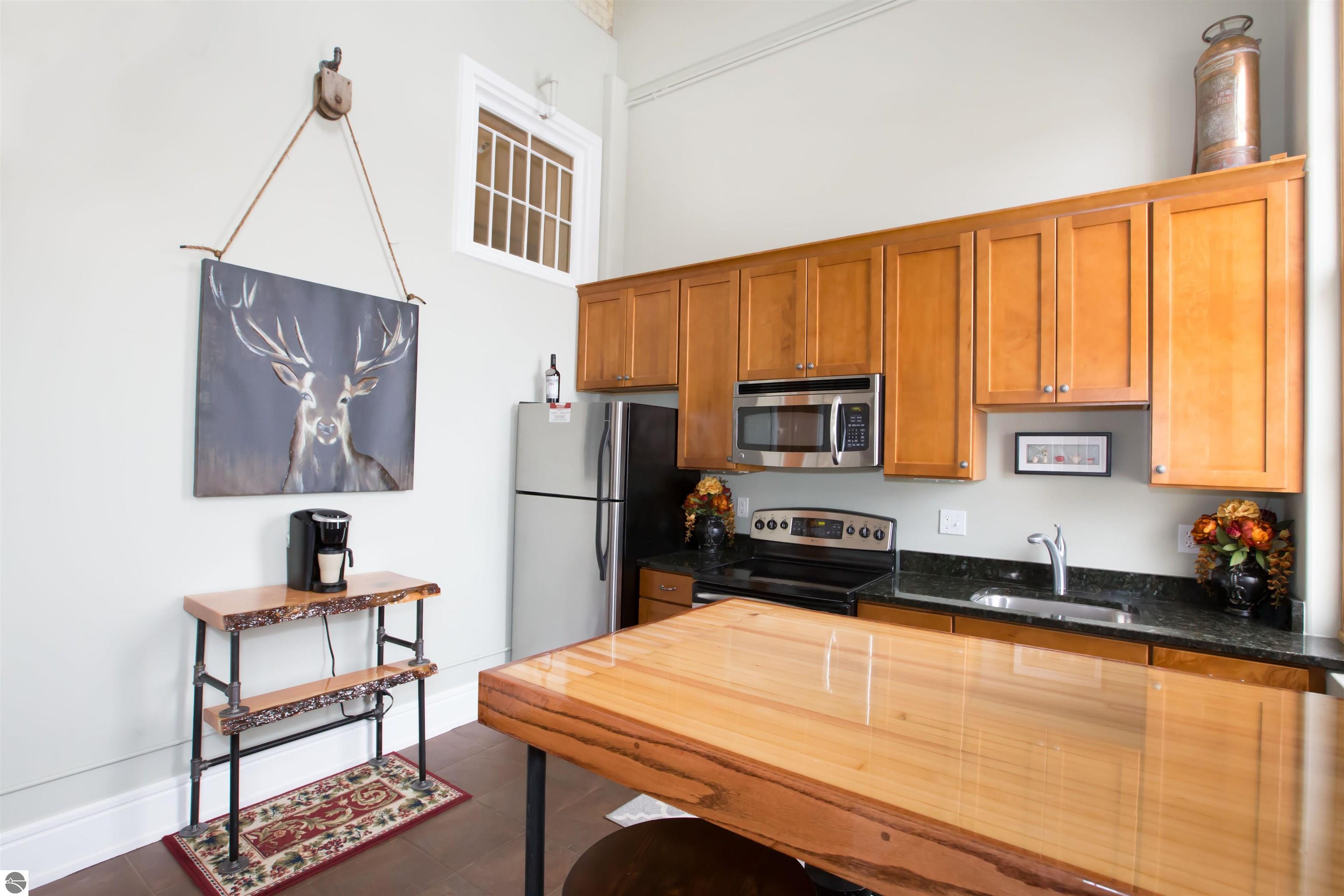 800 Cottageview Drive # 313