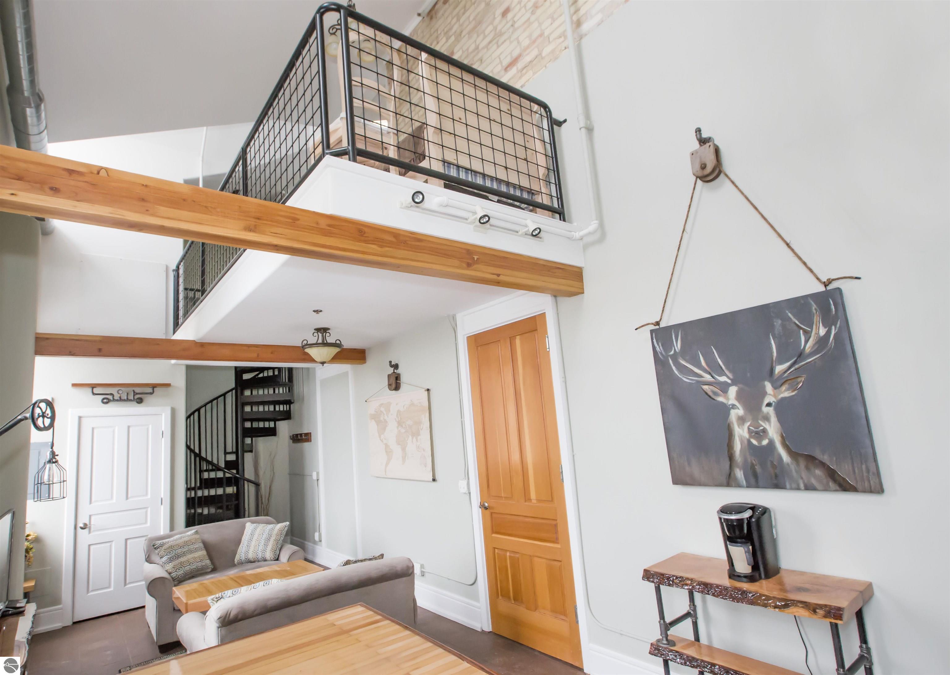 800 Cottageview Drive # 313