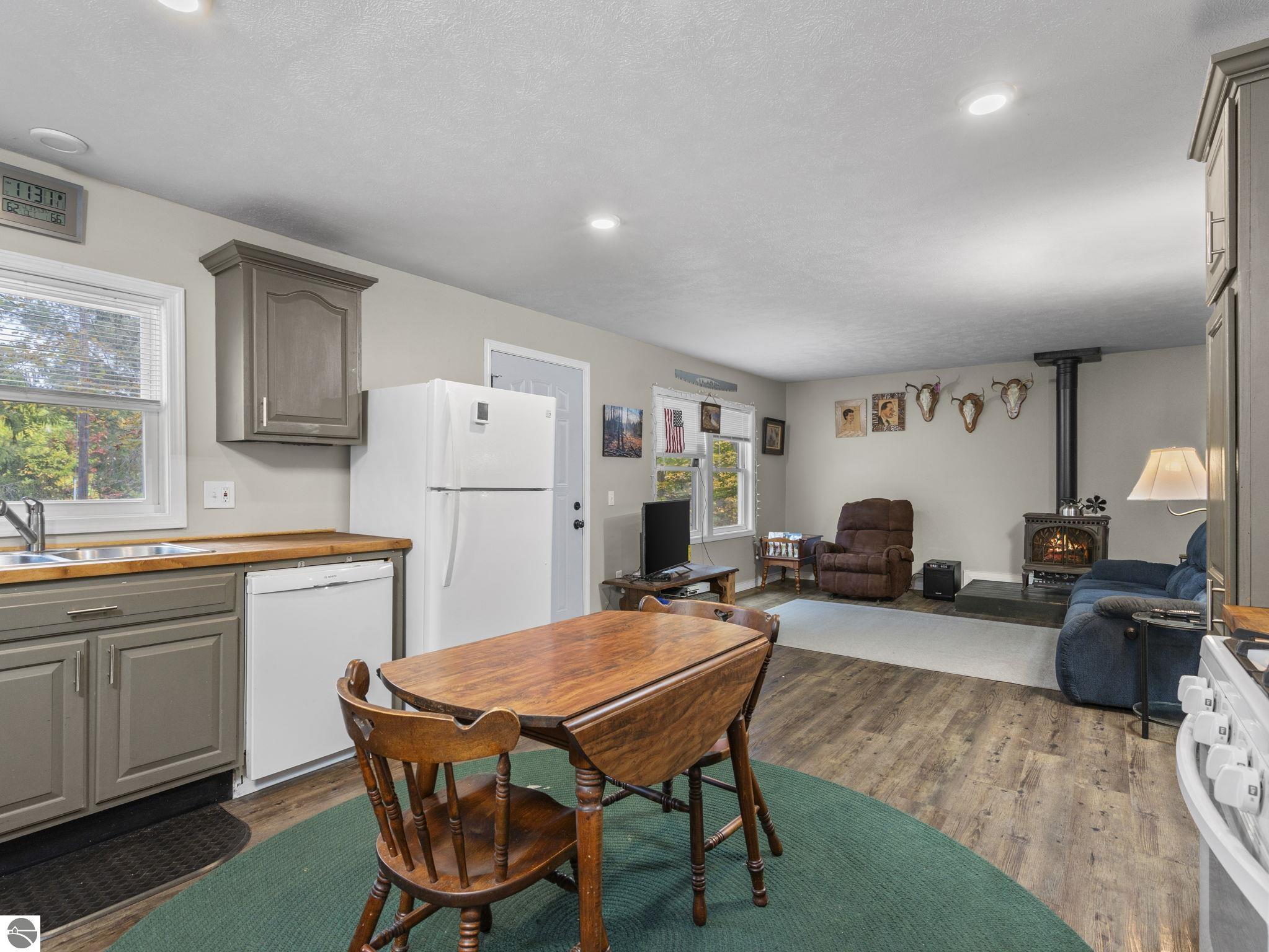 2190 34 Road