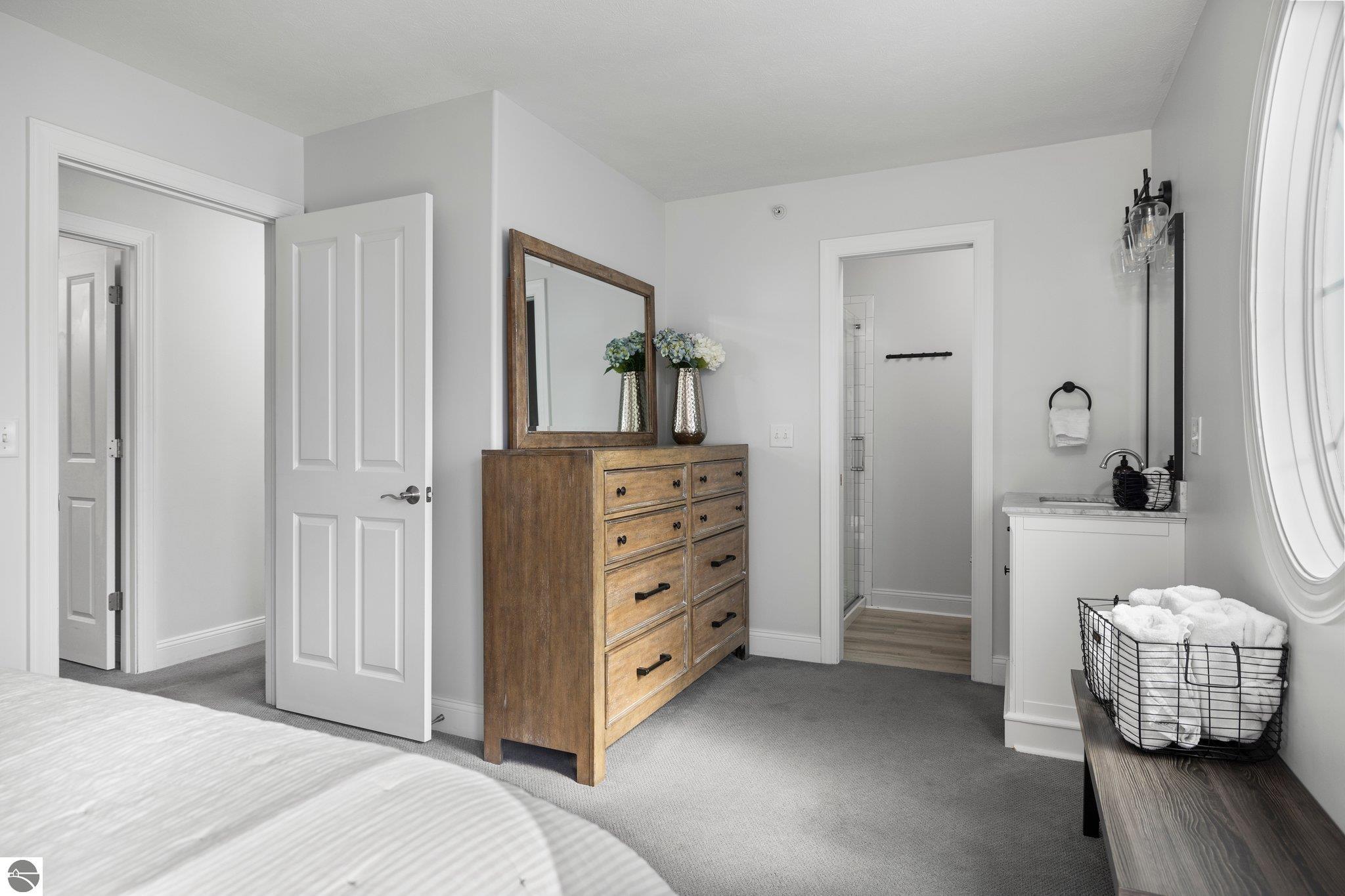 715 E State Street # 28